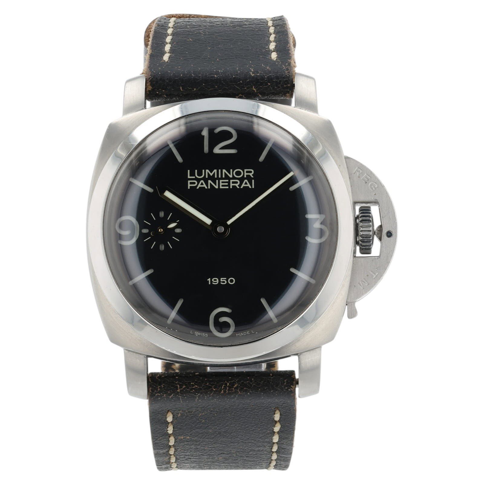 May be an image of wrist watch and text that says '12 2 LUMINOR PANERAI REG '
