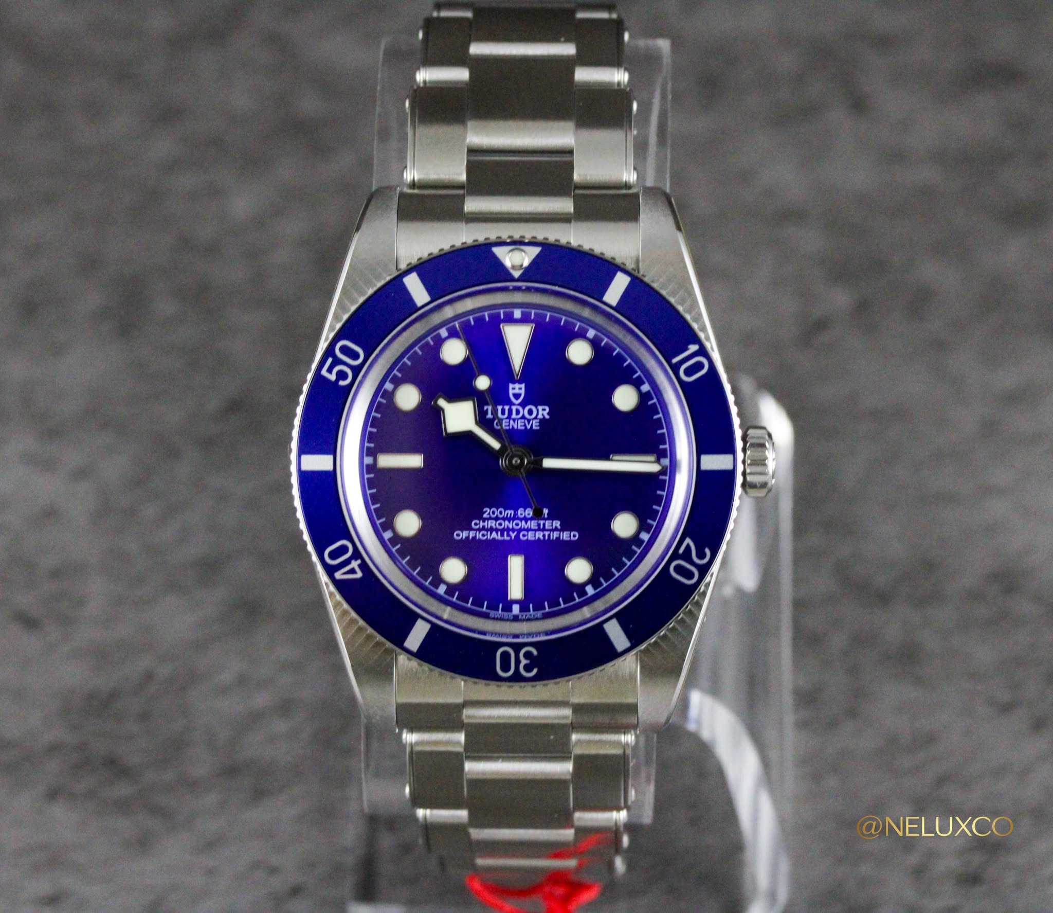 May be an image of wrist watch, strap, timer and text that says '50 50 守 UDOR UDO ENEVE 10 - 200m 者 CHRON CHRONOI MET ETE TE PPORO ER OFFICIALLY FICIALLYCERTI ER NED EC LY YCERT 40…