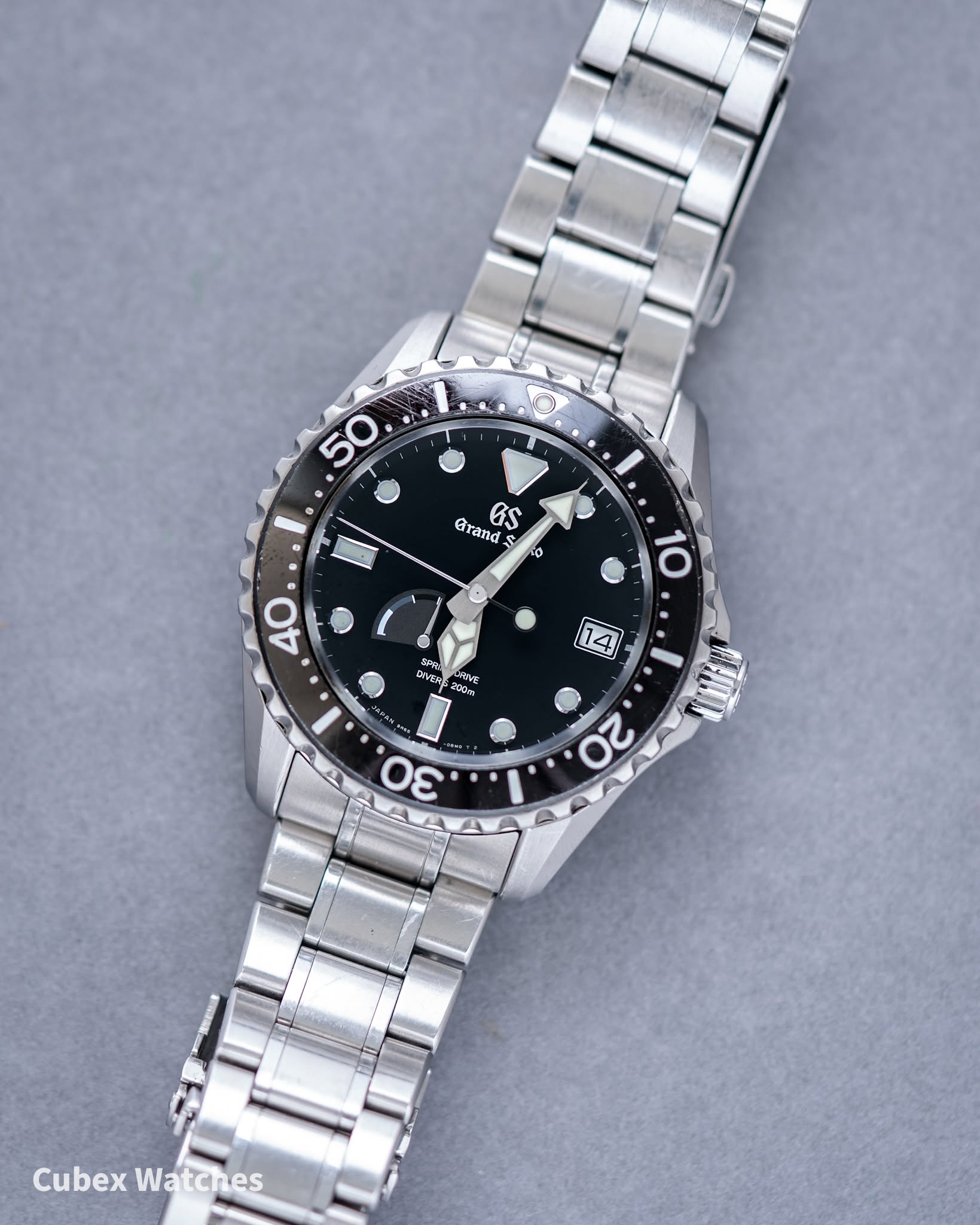 May be an image of wrist watch and text that says '50 Grand $ S OS FO Q 10 40 함복근 OIVER BUXe IVE 14 명 TO RAM 30 هت 20 Cubex Watches'