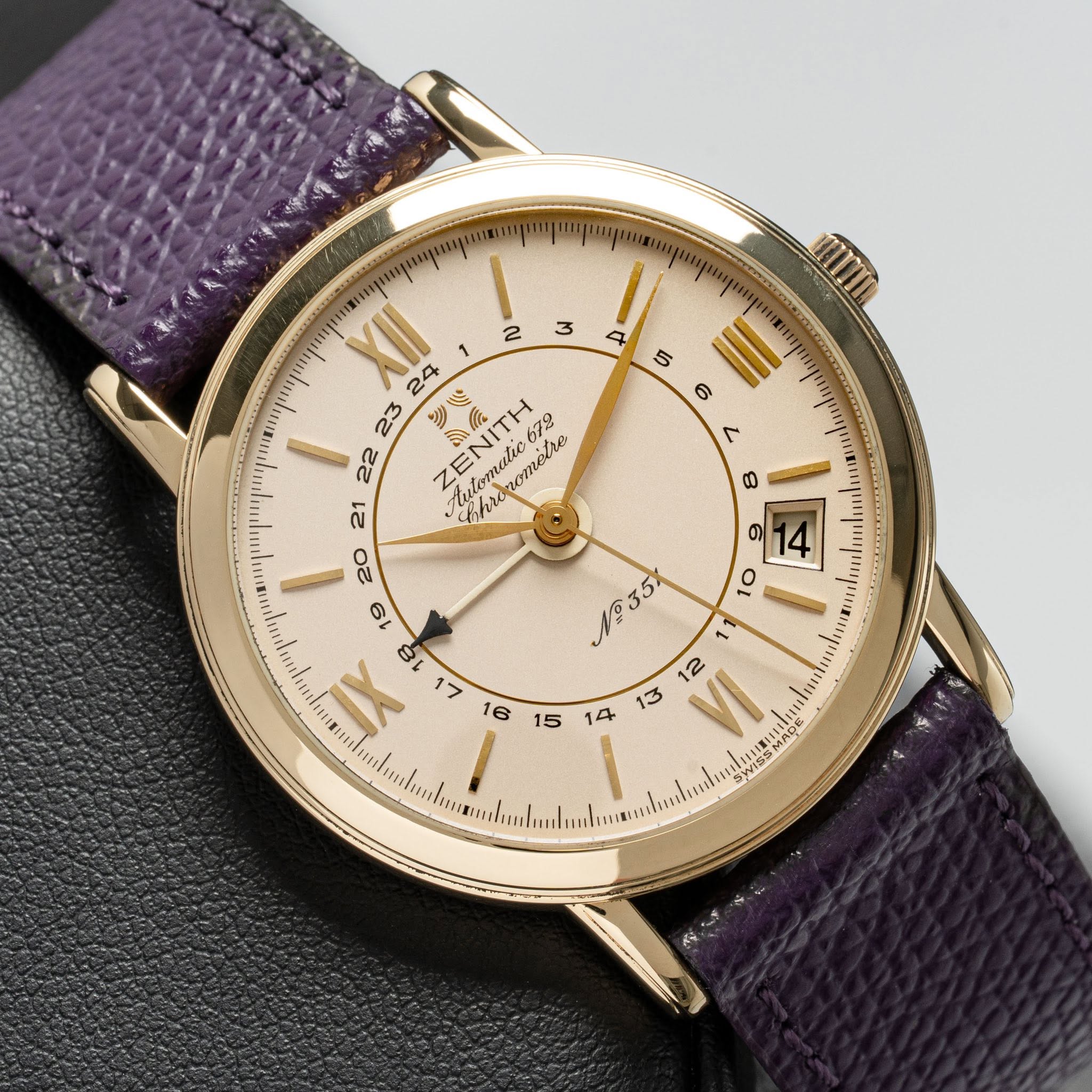 May be an image of wrist watch and text that says '神 111111年 napTap 2 3 4 5 S N B 24 23 עש KИTbl 22 ZENITH Antomatic672 uon romotre comede か 21 Chre 20 19 IX 8 18 > 16 9 N35 VI…
