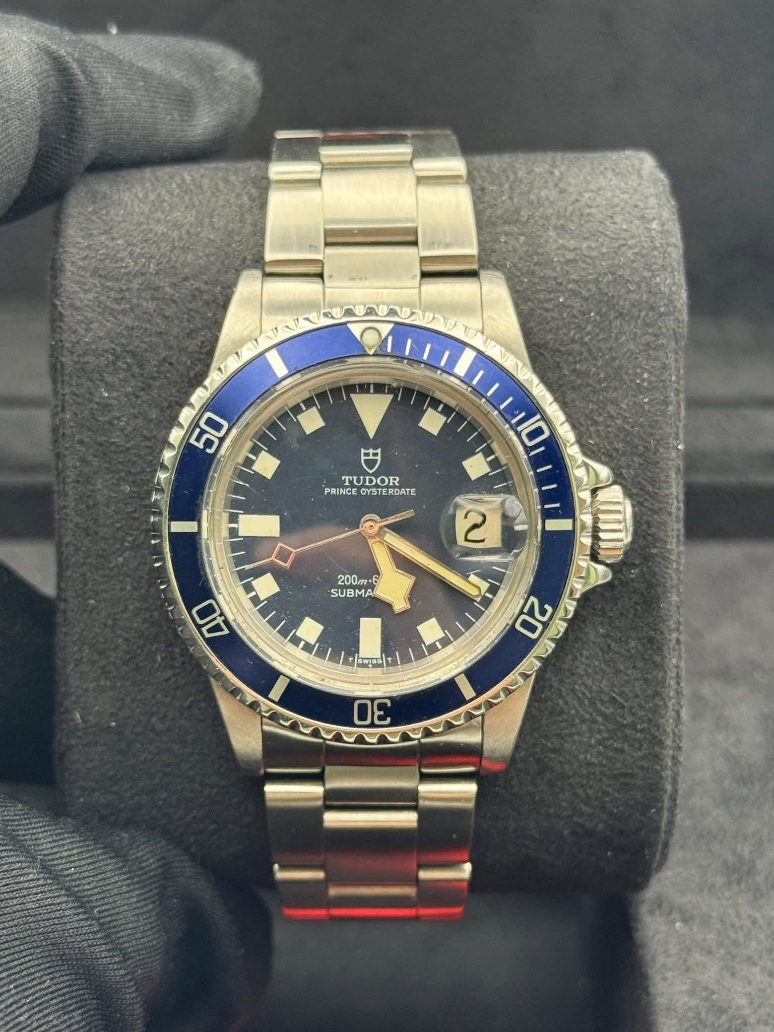 May be an image of wrist watch and text that says '50 50 TUDOR PRINCE OYSTERDATE DATE 10 200m 200m ምፍ SUBM MA A 40 2 S 20 en 30'