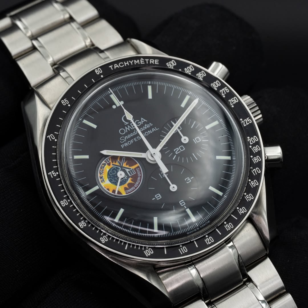 May be an image of wrist watch and text that says '60 TACHYMÈTRE F00 65 HYTRITA OL OMEGA EGA OME aster υαb ONAL Sneed ES PROF ሪ 200 190 SKY江同B質 แม่ NWEITL 자0기 FIDOM-U CUNRAD اسغ…