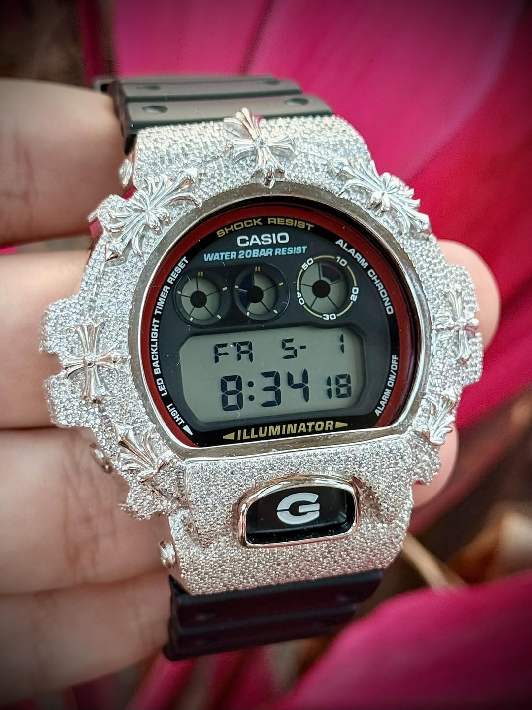 May be an image of digital watch and text that says 'RESIS CASIO WATER WATER20BARRES OBAR RESIST 50 10 ALARM 02 CHRONO 40 30 RESET TIMER בוצרופ LE LIGHT FAS- 5- FR 8:3418 18…