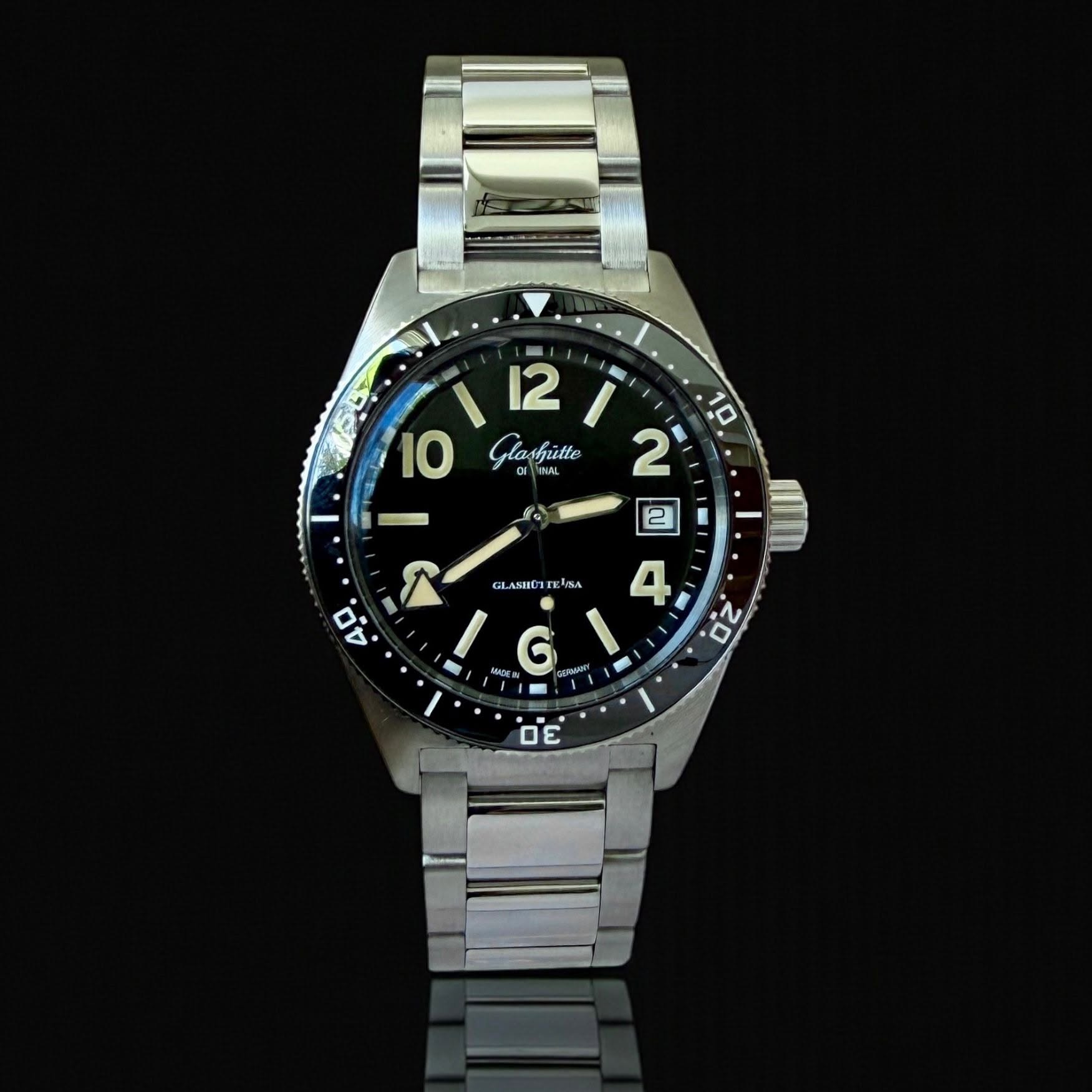 May be an image of wrist watch and text that says '12 I' 10 Gla Glathütte SNEL Ahütte 2 10 ያር 2 E LANID ד A 40. 4 WAN G 0Z 2 M 30 ي'
