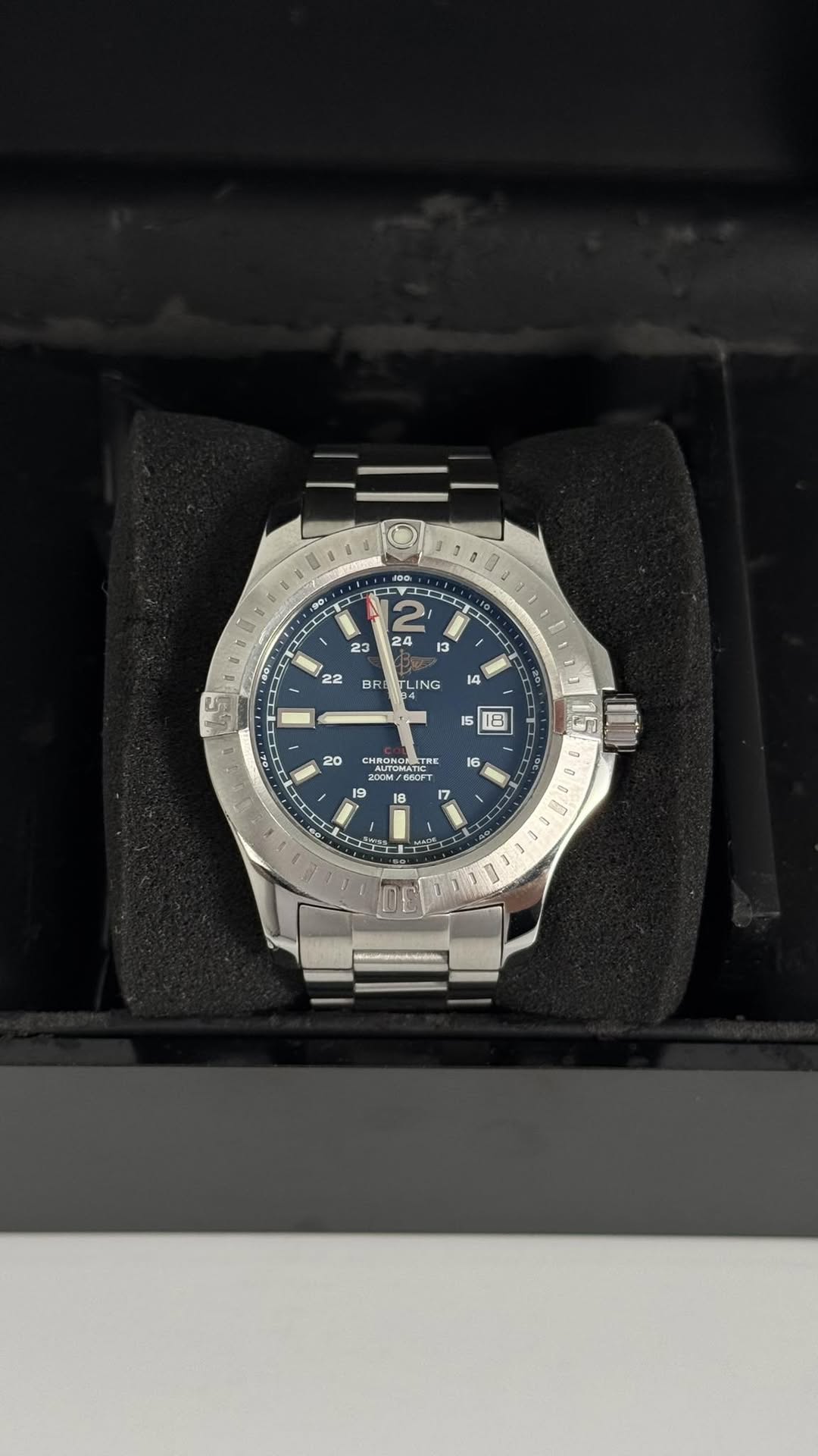 May be an image of wrist watch and text that says '赤。 0 c00 00 J - CC T y ما 23 24 ၁ 22 BRI LING 14 15 日 20 CHRONDETR 九吉 IN R0OM/G0OF ا 8 n 1 DE'