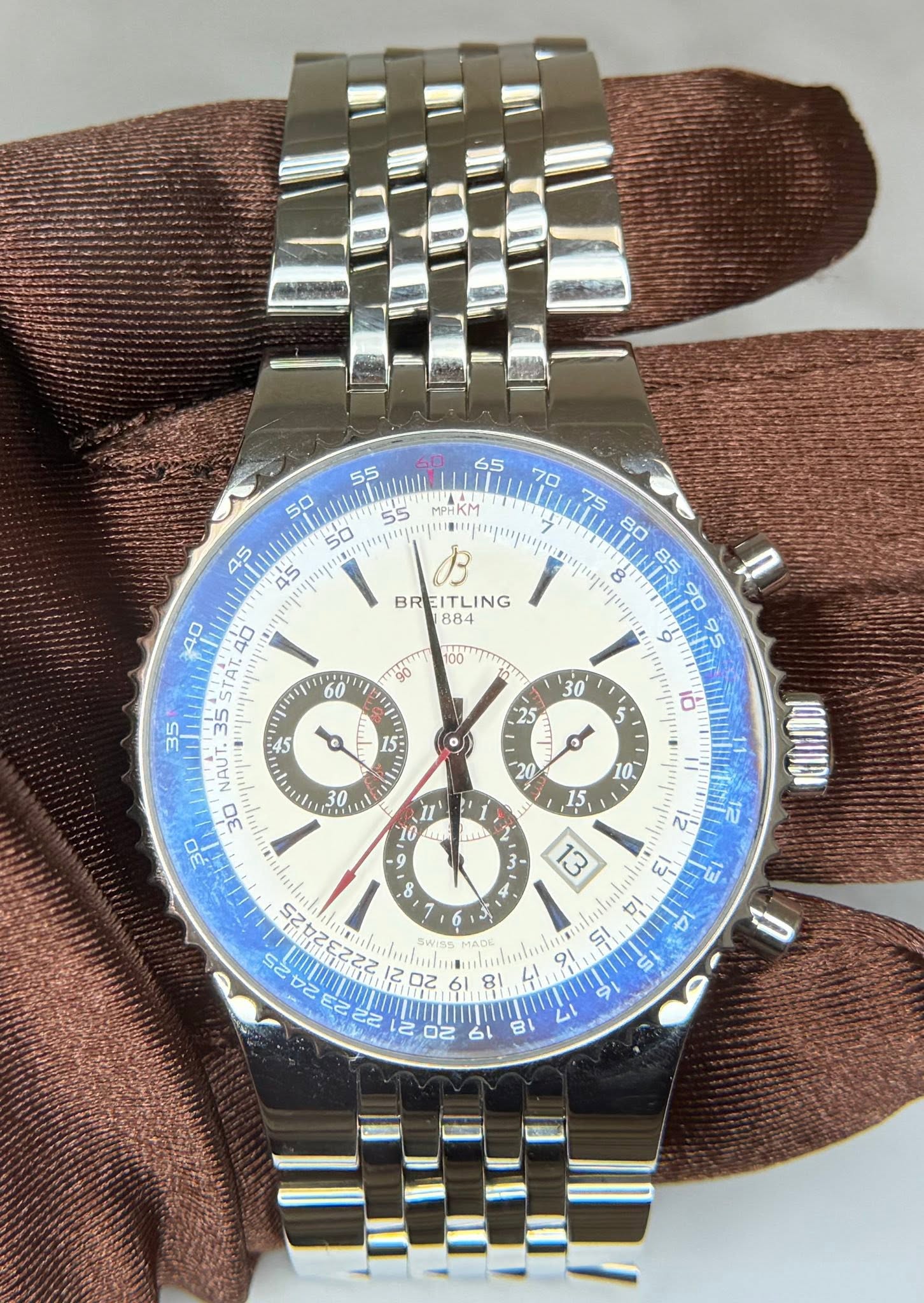 May be an image of wrist watch and text that says ' HUAAURI MPHKM 75 መጣረ 80 85 BREITLING BRE 884 8 ダ 90 60' STAT. שיויויוי NAUT. 55 30 יוין 30 25 S 30 20 E 15 ن aE ب b 一 I IL'…