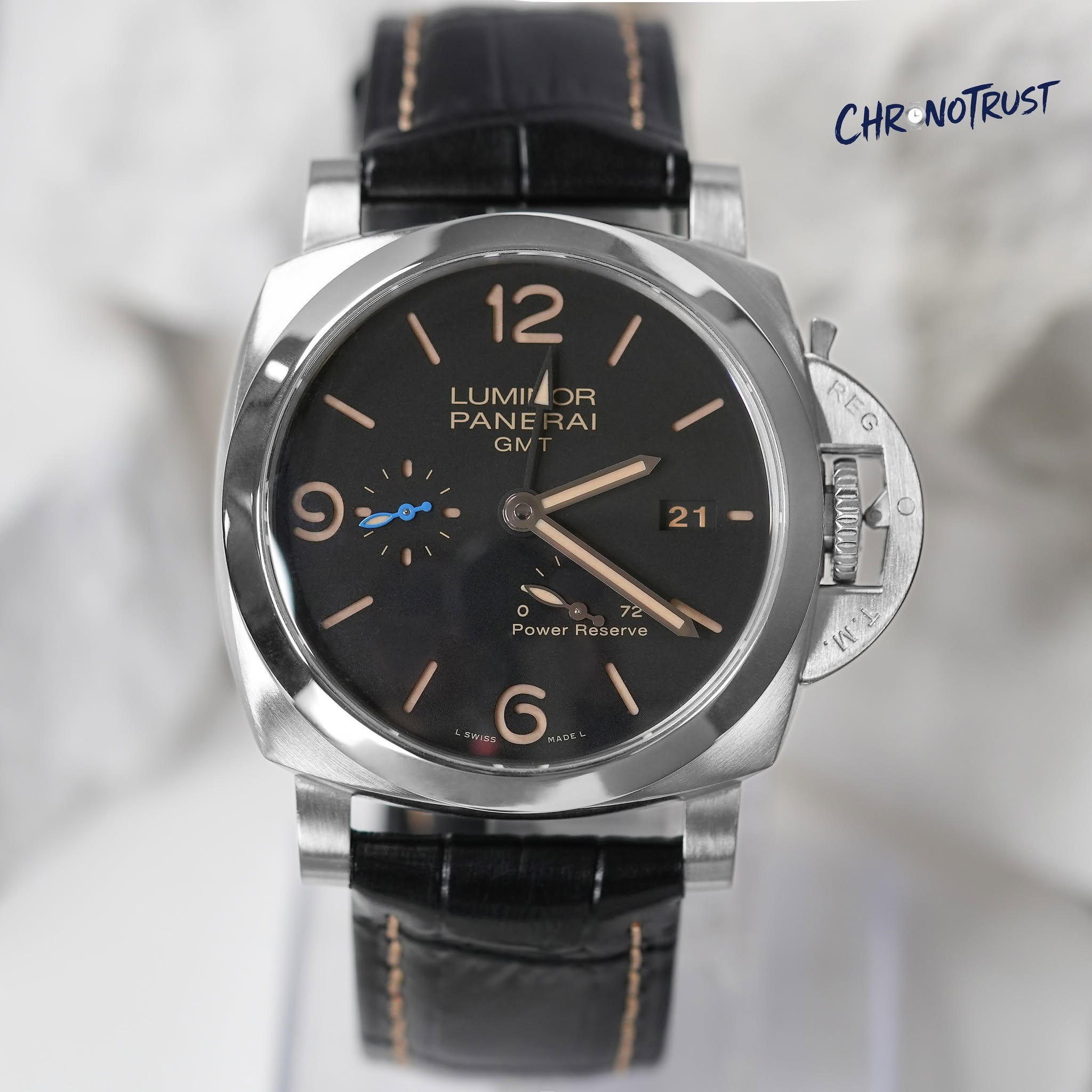 May be an image of wrist watch and text that says 'CHRNO CHR-NOTRUST NOTRUST PPIN 12 LUMI OR PANE PANERAI RAI GM ー ست - و 21 REG UW 72 Power Reserve 年 SHIR 6 MAUA.'