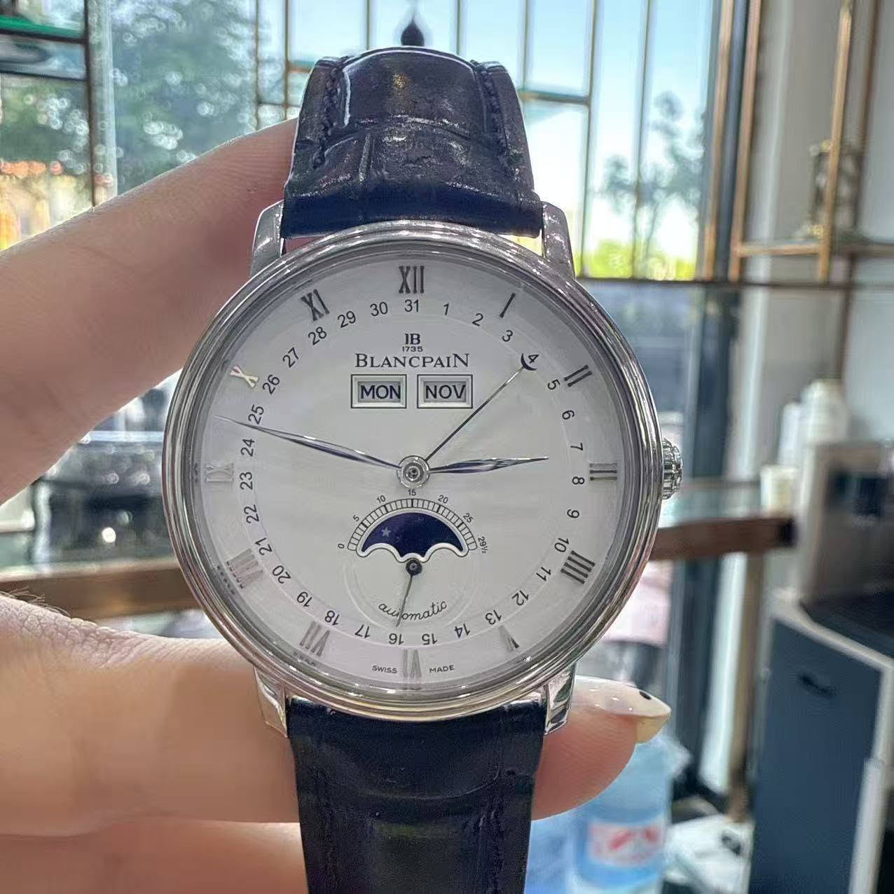 May be an image of wrist watch and text that says '2 3 ما ဟ o XII XI IB X 26 27 BLANCPAIN MON NOV iz 00 Y 6ι 乙 86 24 aMu 4 atic aucomatic ٧ nA 16 ነኑ दश ထ و Aиηη OY 15 SMEs…
