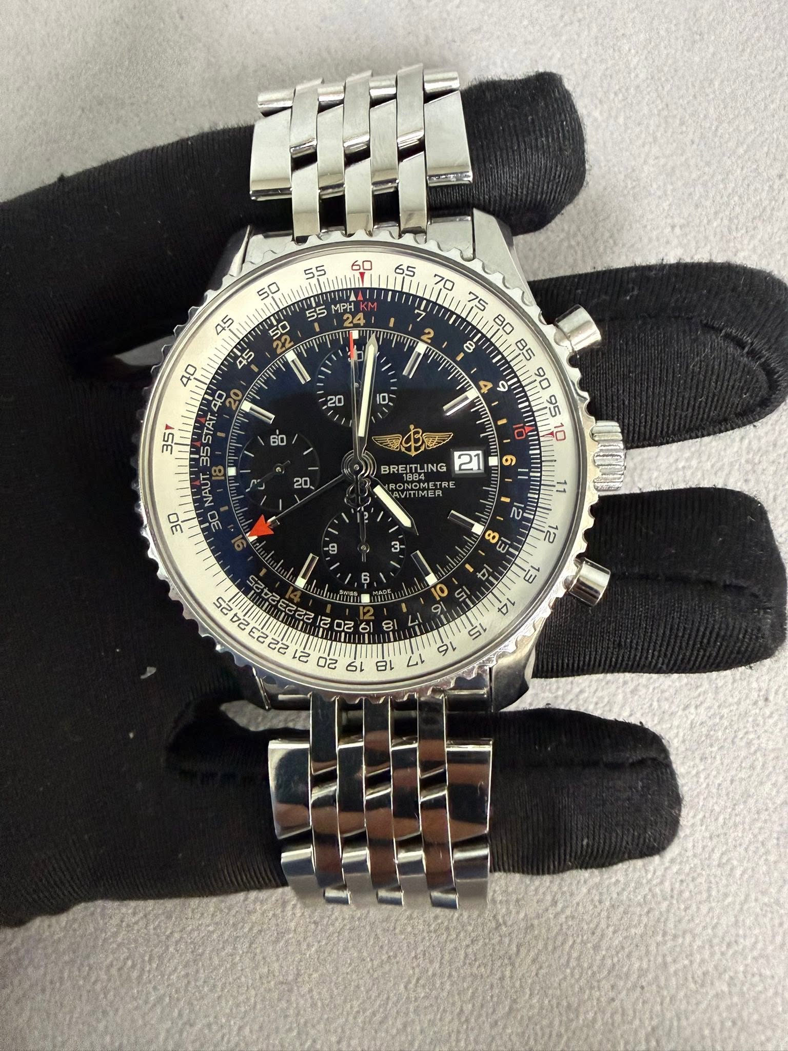 May be an image of wrist watch and text that says ' 三川 75 B0 ማጣ 8 85 4 ٢ 90 95 P 20 10 6O 40 40 35T 35 STAT NAUT . BREITUING NG - ง ሱ 8 ಐಗ လ- ሺ D 0 8 10 か 2ટ ا'