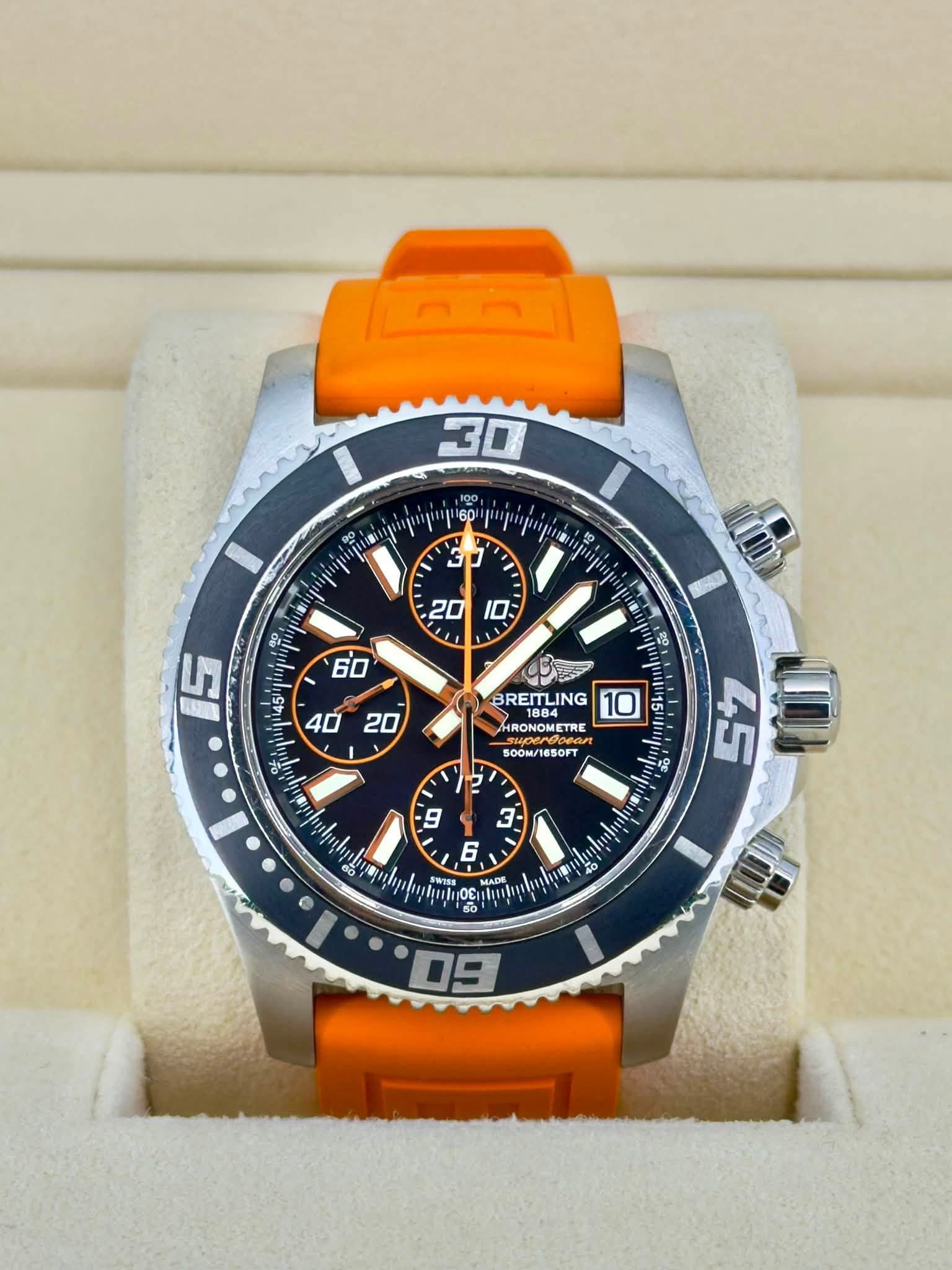 May be an image of digital watch and text that says 'ساب 30 6p 00 G 業 นแน 、 BREITLING 10 1884 RONOMETRE TRE 500M/ 500M/1650F 2 만도 9 3 45 6 م III HI ジ 1 พาธร 1 E HU ADE mu 60…
