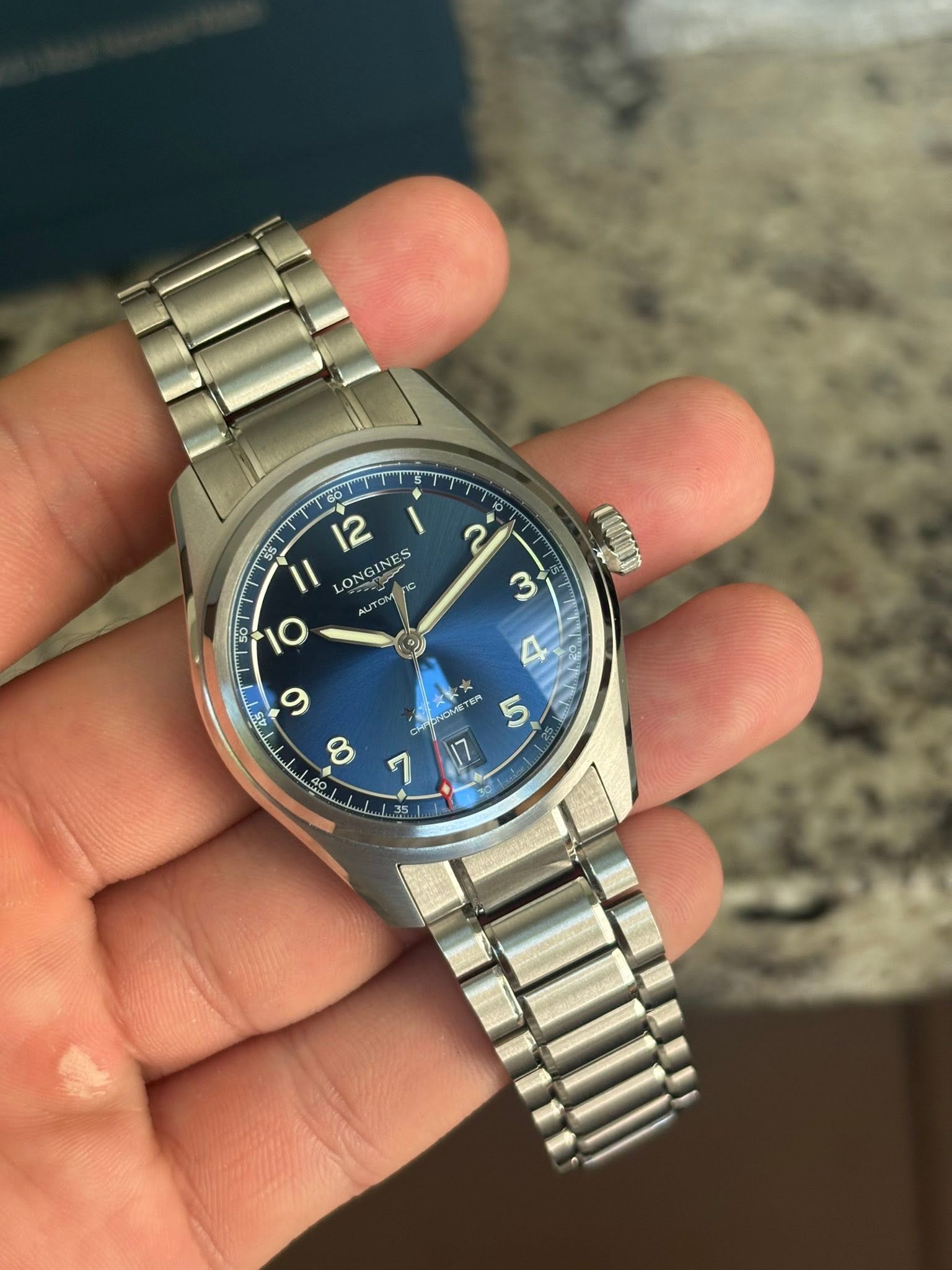 May be an image of wrist watch and text that says 'SS ONGINE ON ទ្រព UTOM 50 I0 45 A5 9 9 TER ER 5 40 40 မမ 7'