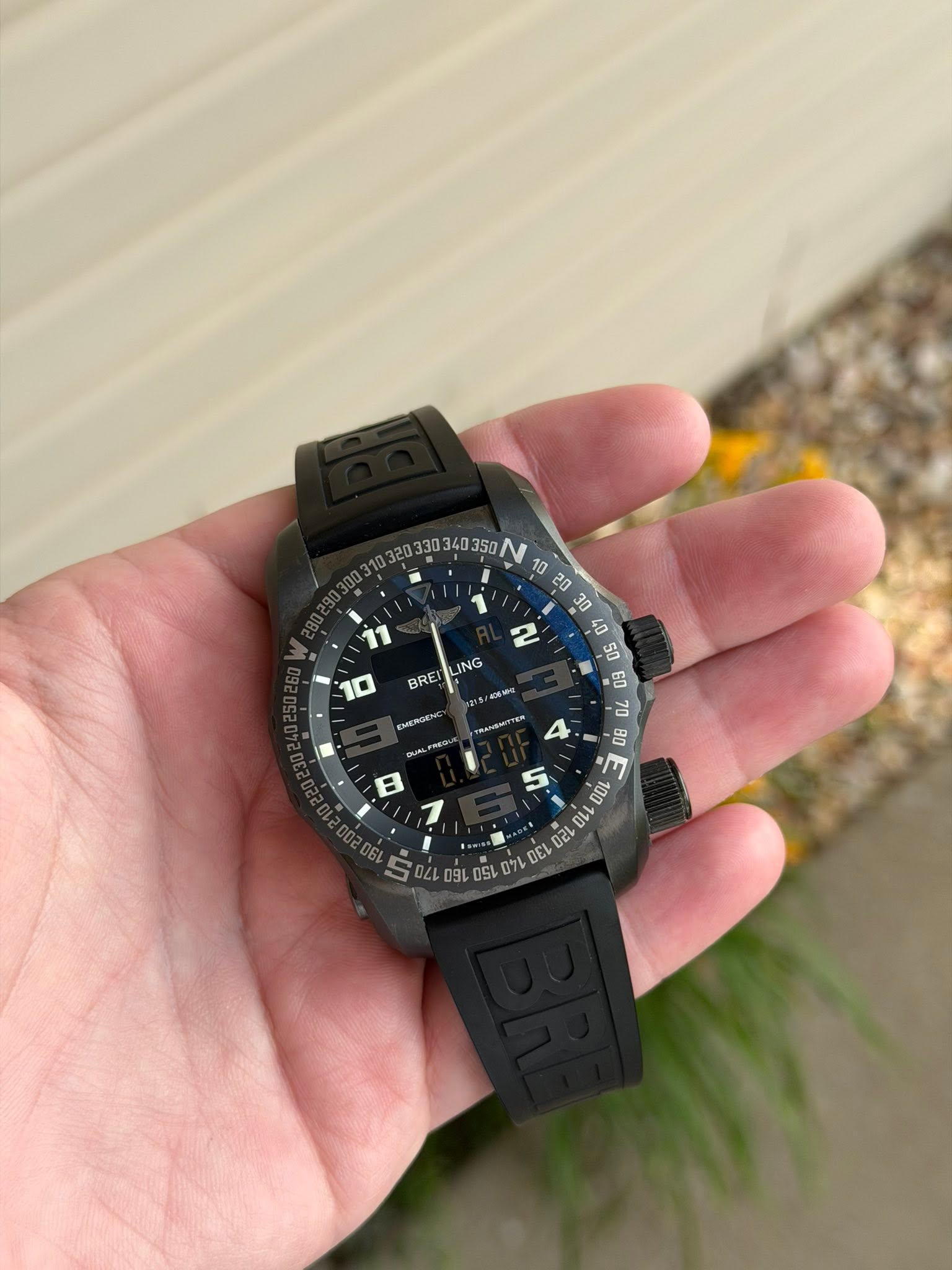 May be an image of digital watch and text that says 'i1 10 BRE LING 여하 H 10320330360350N 330340350N レ D 70 0B 8 B 5 DD 마마 レ Οει 4 8'