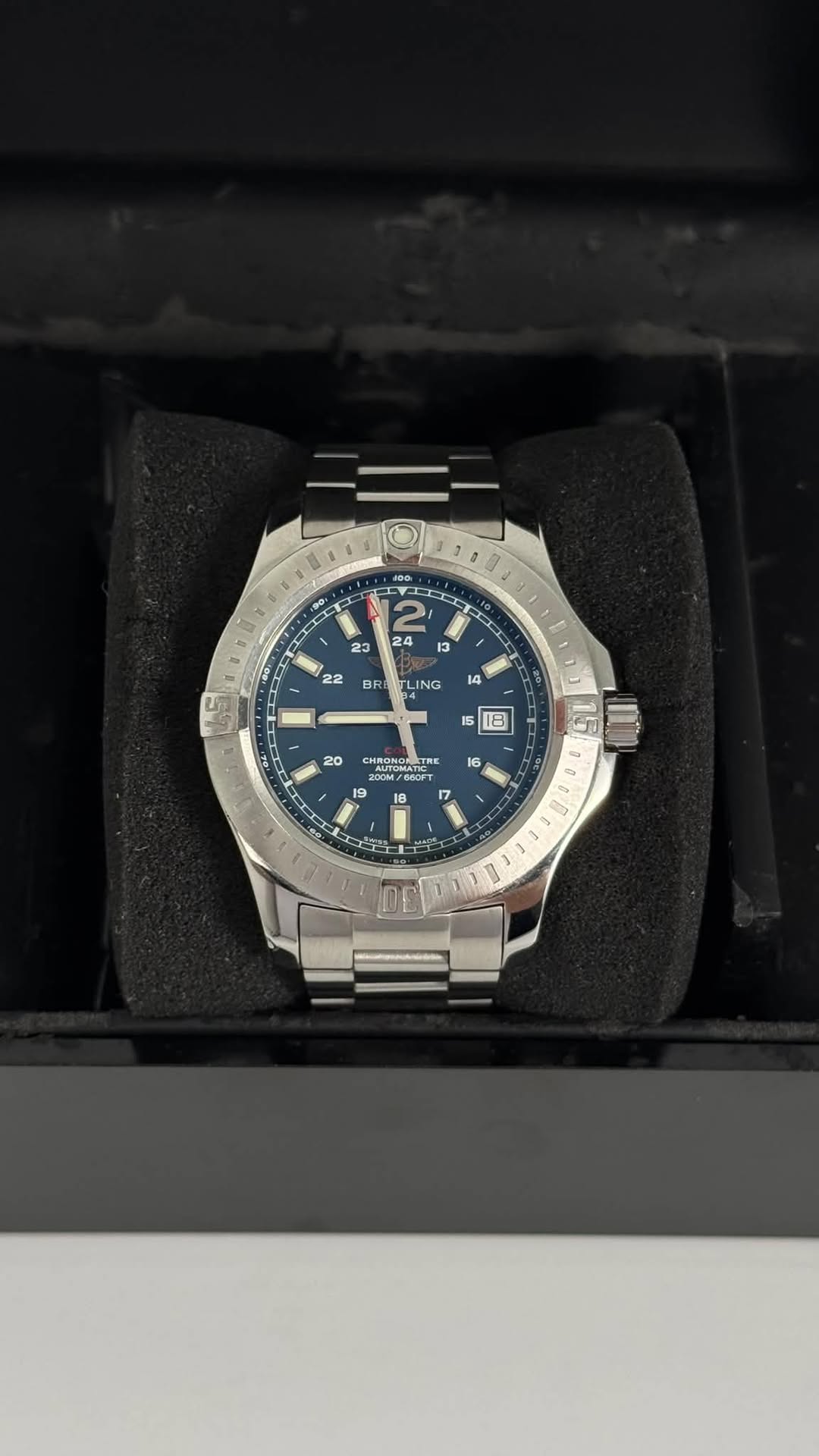 May be an image of wrist watch and text that says 'י0ש t0 20 a ロ و BRA TLI ING 14 15 日 ב-צבר 15 20 CHRONOEST TR ON/000F 19 ૭ 16 6 0 M ب S0'