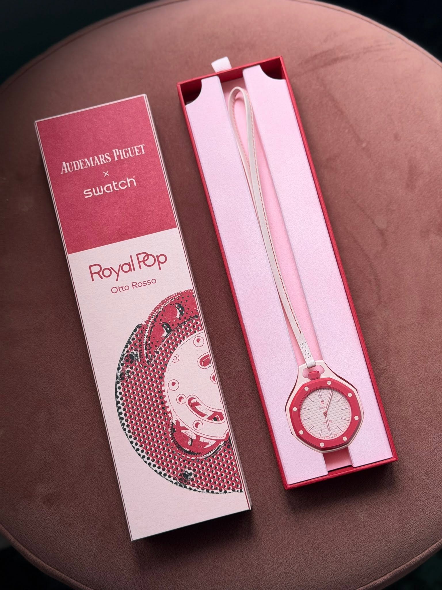 May be an image of wrist watch, jewelry and text that says 'AUDEMARS AUDEMARSPIGUET PIGUET swatch swatch RoyalROp Rop Otto OttoRosso Rosso'