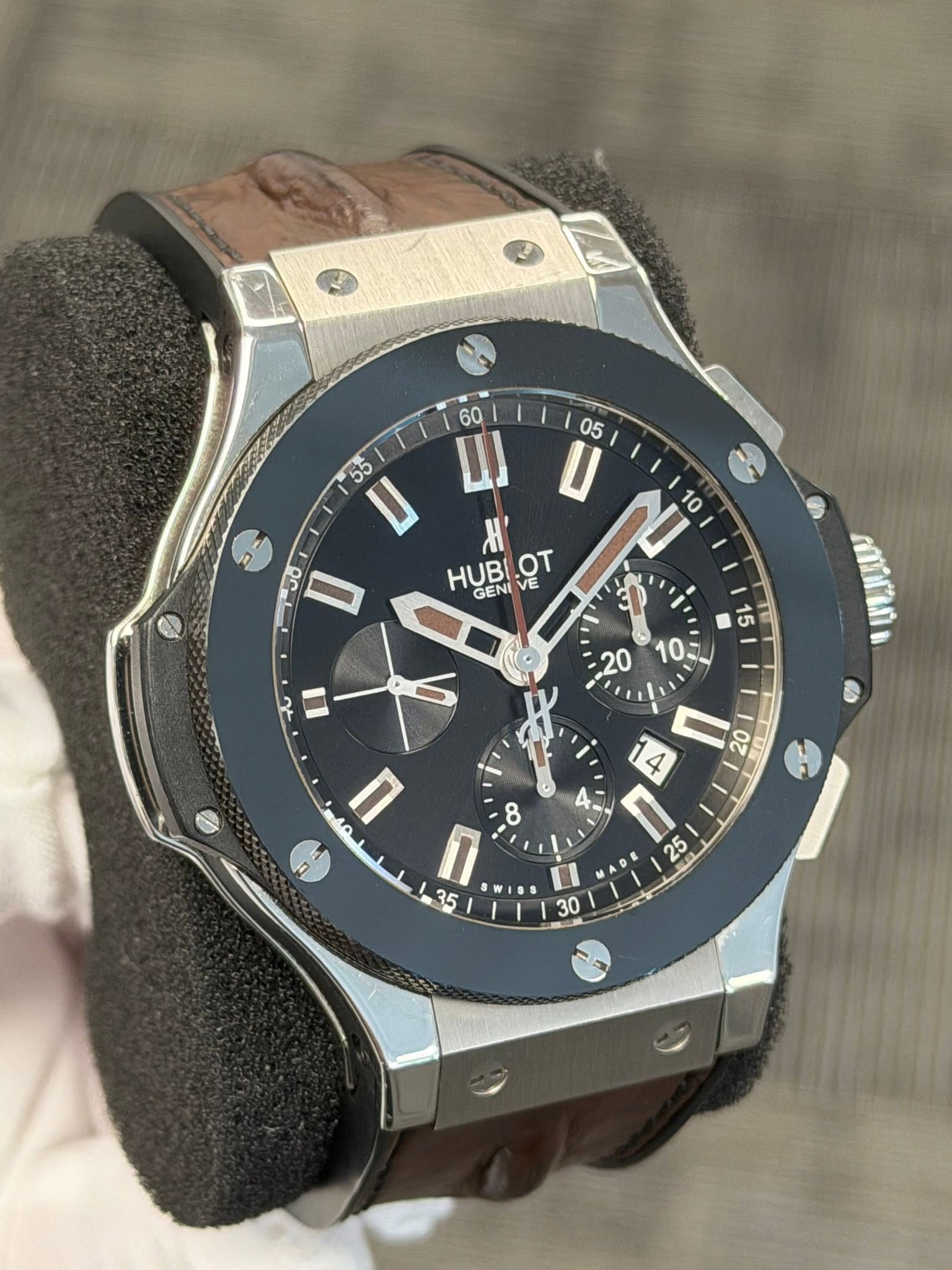 May be an image of digital watch and text that says '05 60 55 D IJ Hه JO ١ HUBI HUBIOT ቡር 10 OT GENIV VE 0 15 ل 口 10 20 mran 20 0 .び 4 n 25 L 8 1 35 awi… il 00'