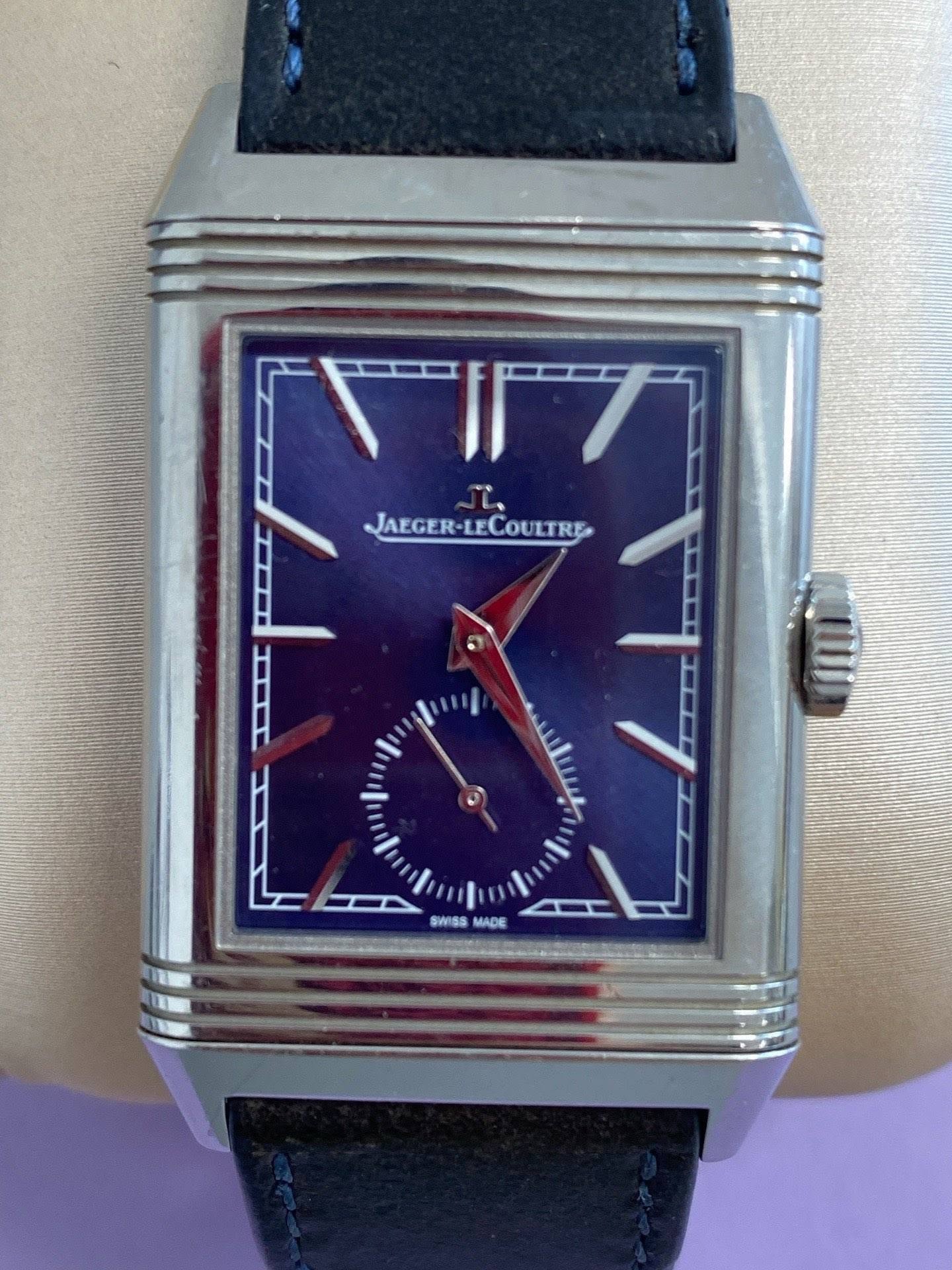 May be an image of wrist watch and text that says 'اا 吉口口 JAEGER-LECOULTRE she ヒ sWISS MADE 또 لد'