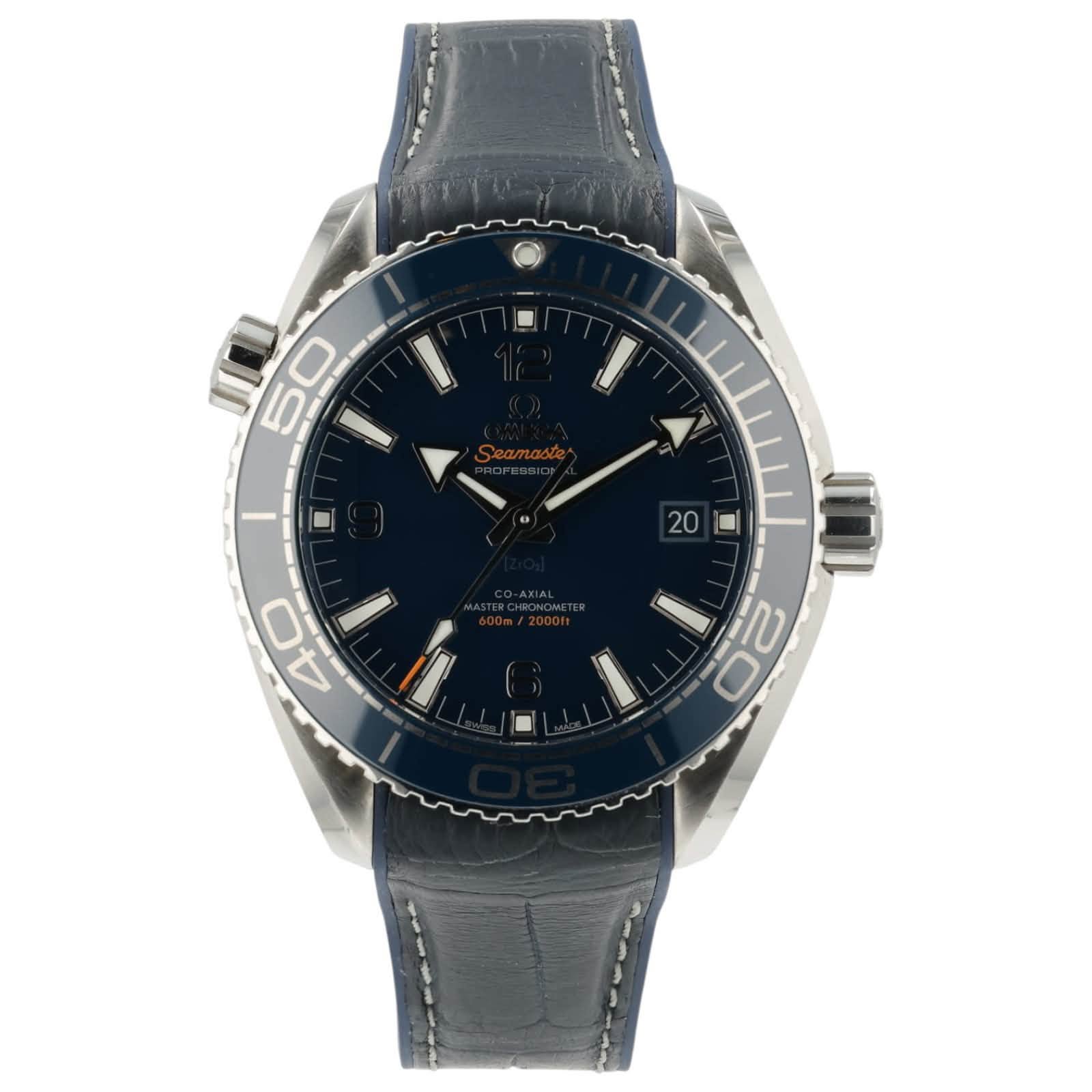 May be an image of wrist watch and text that says '50 20 O 40 マ OE H'
