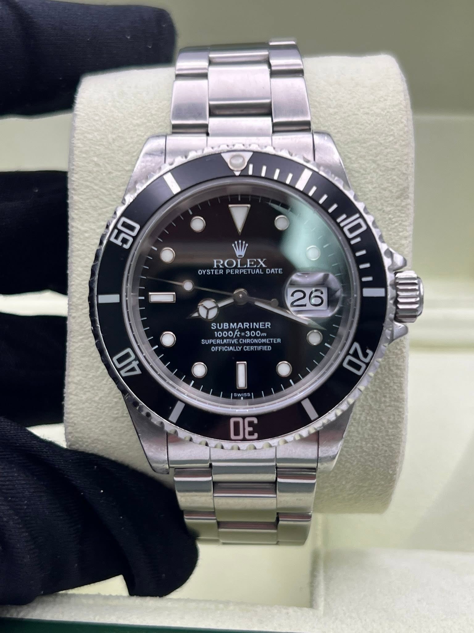 May be an image of wrist watch and text that says '50 110 ROLEX RPERPETUAL OYSTERPERPETUALDA UAL DATE 26 SUBMARINER 1000/t IRONDM اسن RONOMCTER SUPE UPERLATIVE RLATIVECHRONOMI…