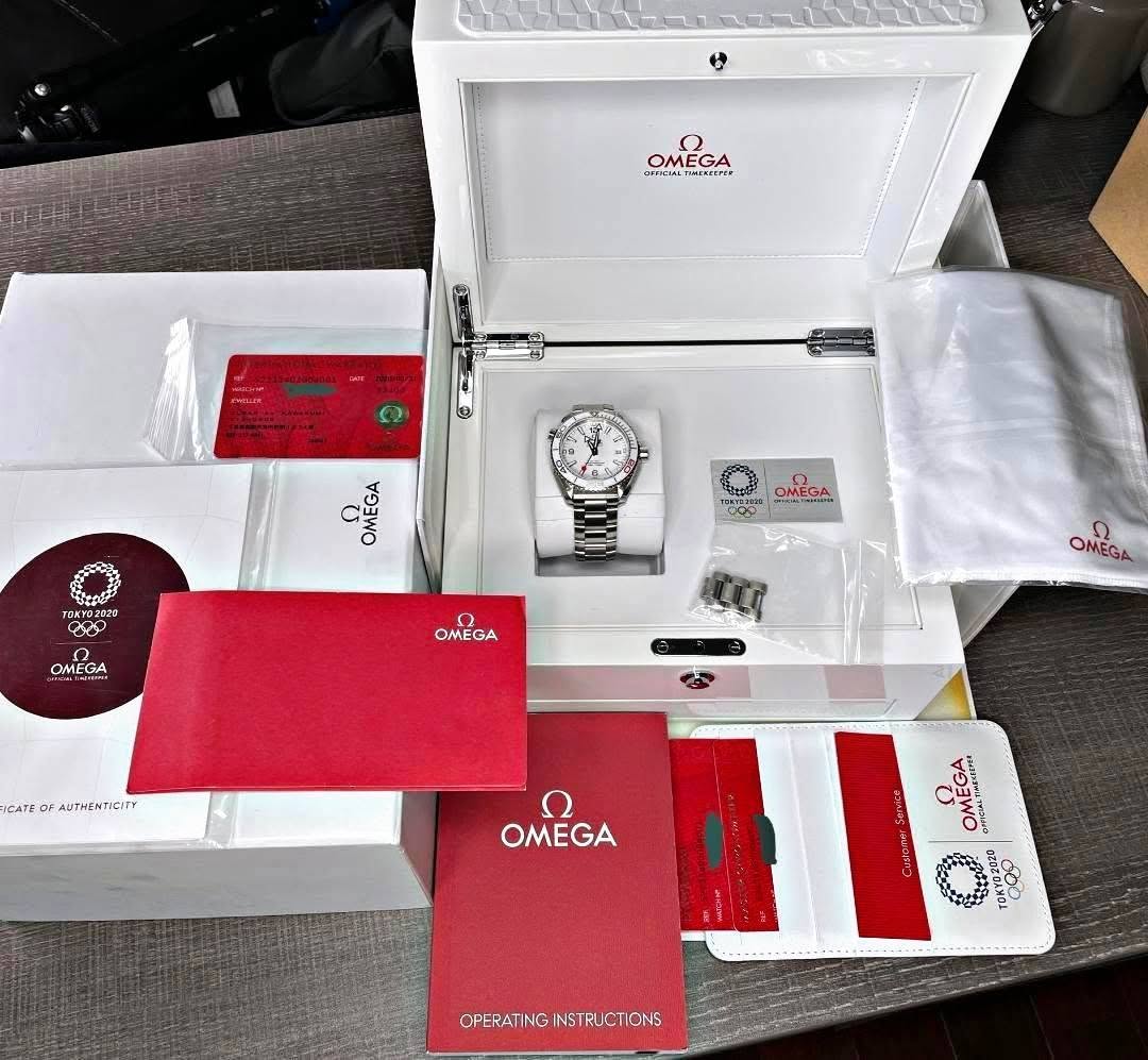 May be an image of digital watch and text