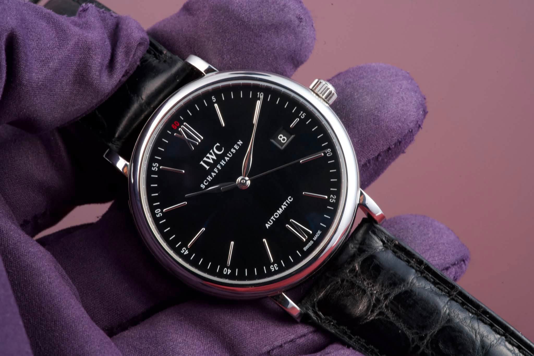 May be an image of wrist watch and text that says 'IUN 15 8 55 Xl1 IWC CHAFFHAUS 50 25 S | AUTOMATIC Il MSS Ws MADE GC イパクデツ'