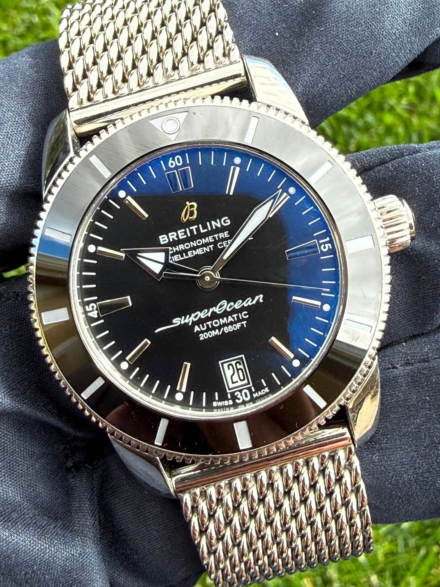 May be an image of wrist watch and text that says '60 B BREITLING TRE CHRONOMETRE IELLEMENT CEP 15 I 45 superOcean C Ocean AYO 200M/660FT 660FT 200M/ I 26 SWISS 30 MADE'