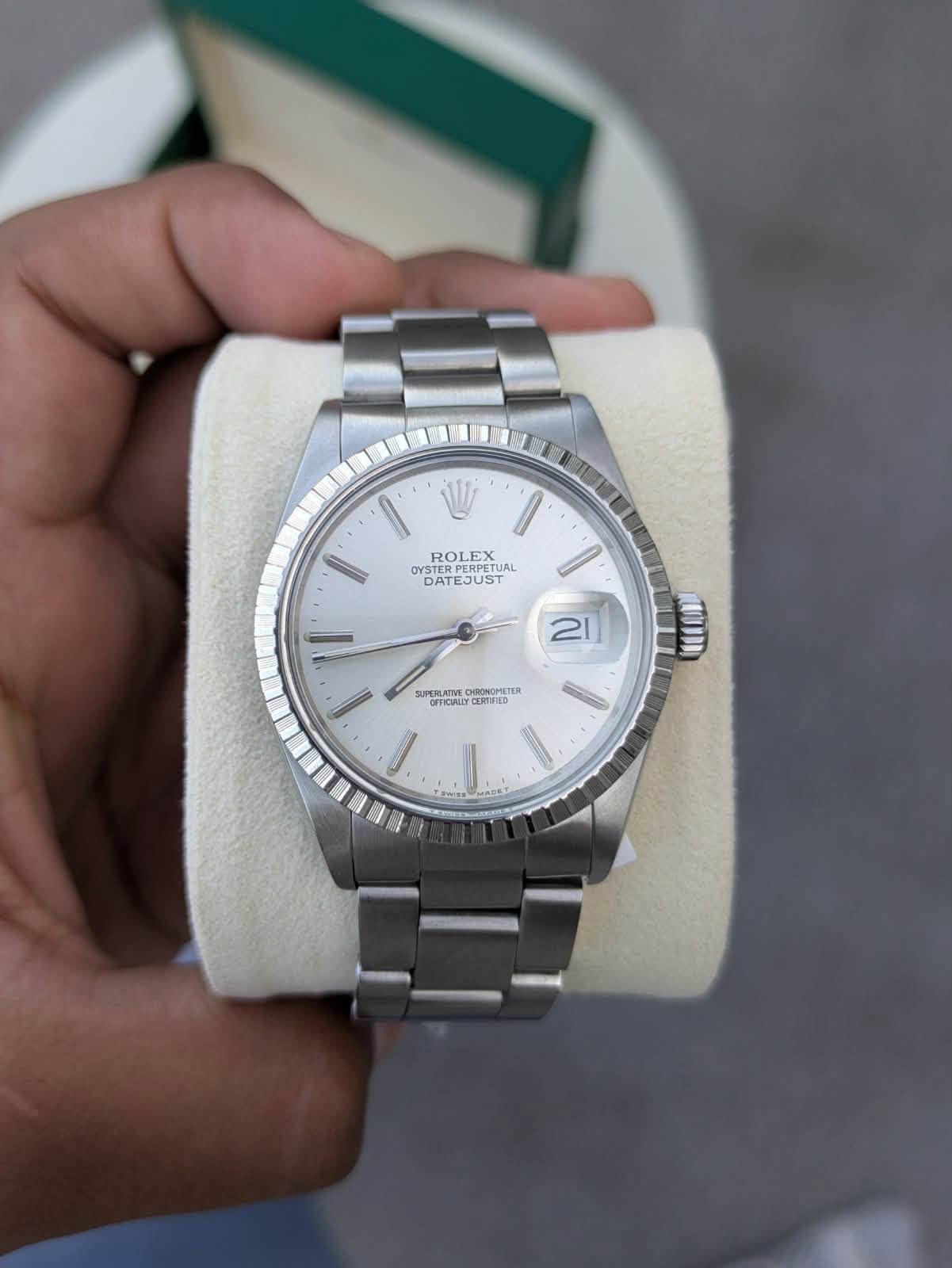 May be an image of wrist watch and text that says 'ا 少 I' ROLEX ROBERPETUAL EX OYST OYSTERP DYSTERPERPETUAI PETUAL TUAL DATEJUST だ ATEJUST EJUST PERPETURL DATE ك 21 II I…