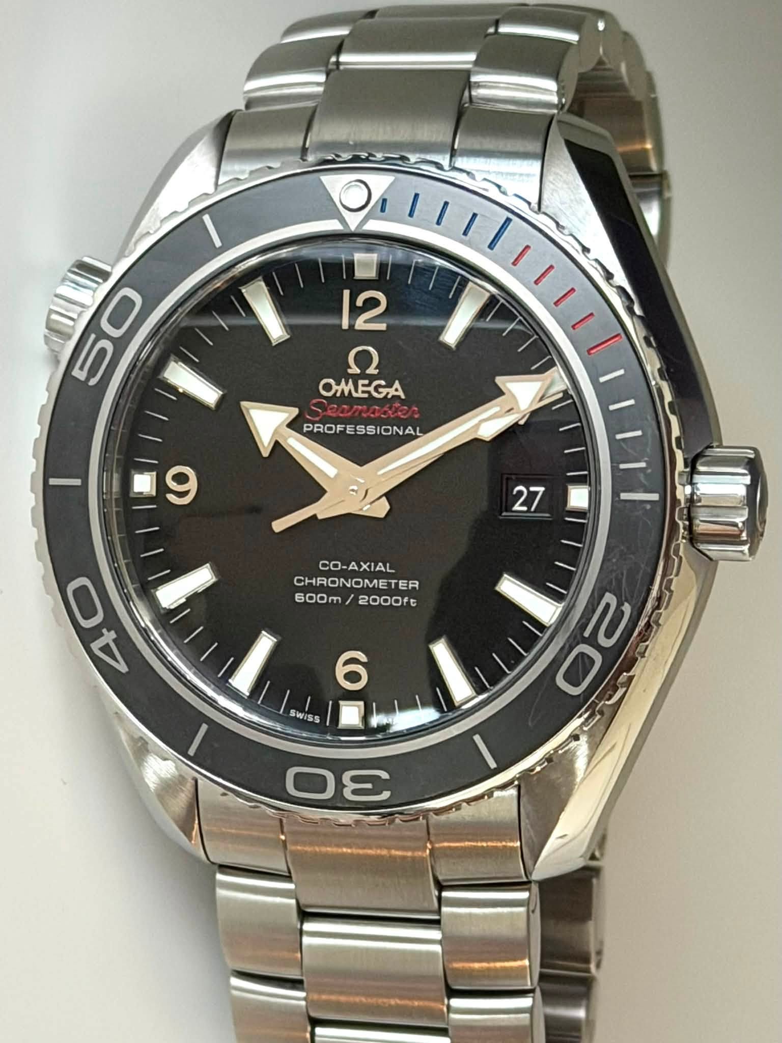 May be an image of wrist watch and text that says '50 5 12 ח OMEGA PROFESSIONAL 27 CO-AXIAL O 40 CHRONOMETER ER 4 L 600m/2000ft 600m/ 2000ft 6 SwISS WISS 4m 3 0O נ0'