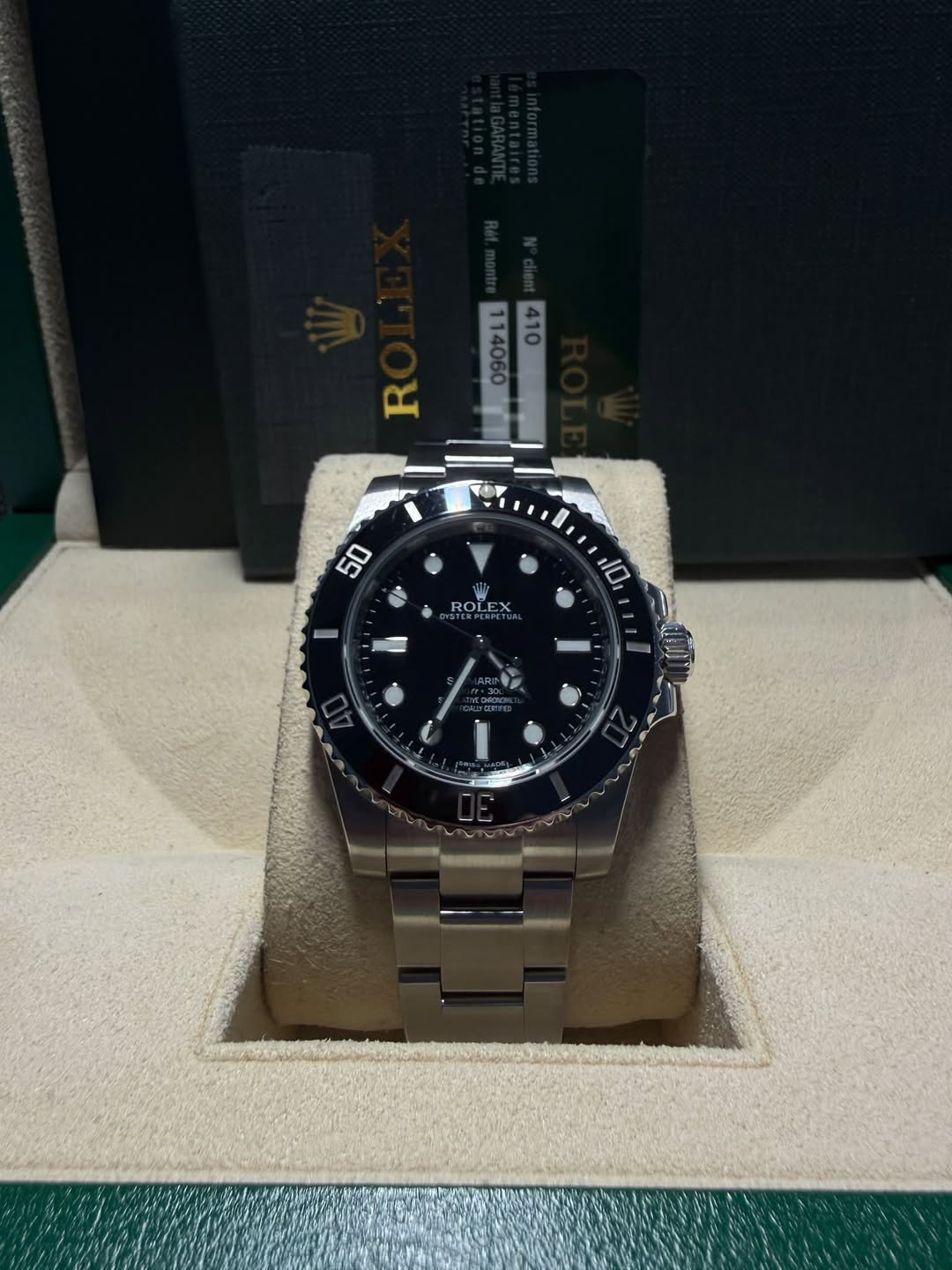 May be an image of wrist watch and text that says ' ROL ROLEX ROLE 10'