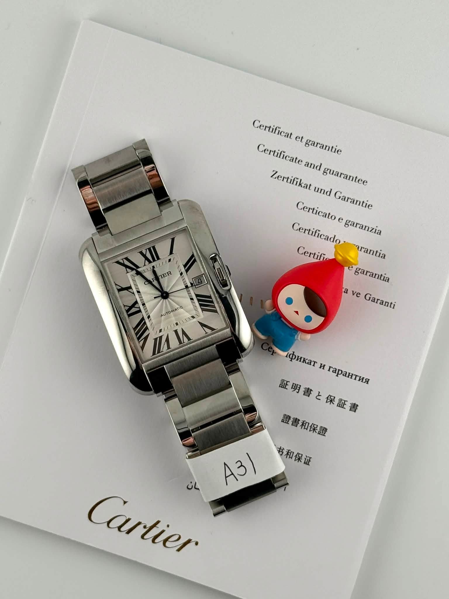 May be an image of wrist watch and text that says 'Certificat Certificate et garantie garantie and guarantee Zertifikat und Certicato Garantie Certificado garanzia Certifi…