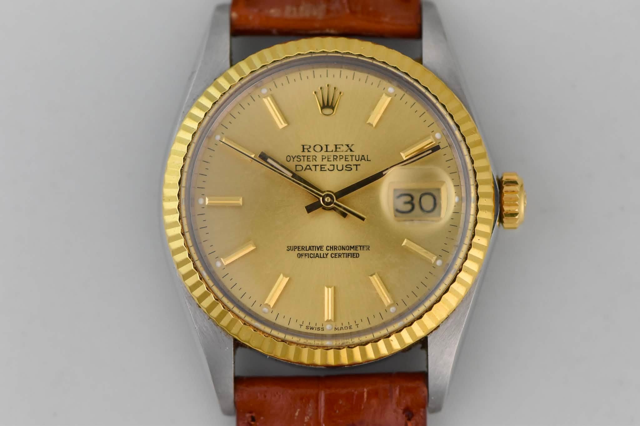 May be an image of wrist watch and text that says 'ROLEX OYSTER PERPETUAL DATEJUST 30 SUPERLATIVECHRONOMETER SUPERLATIVE CHRONOMETER FFICIALLY OFFICIALLYCERTIFIED…