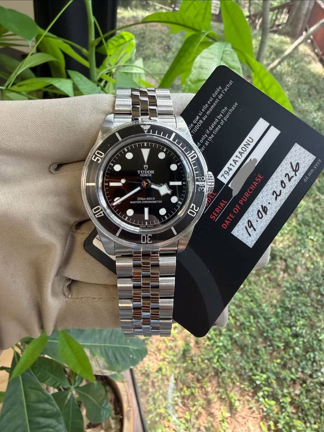 May be an image of digital watch and text that says '0 50 elleest umomen moment 5 datee el'achat hat UDOR que ay datedby! ofpure pu purchase chase tthe: er 1D 2026 dd.mm. dd. yyyy…