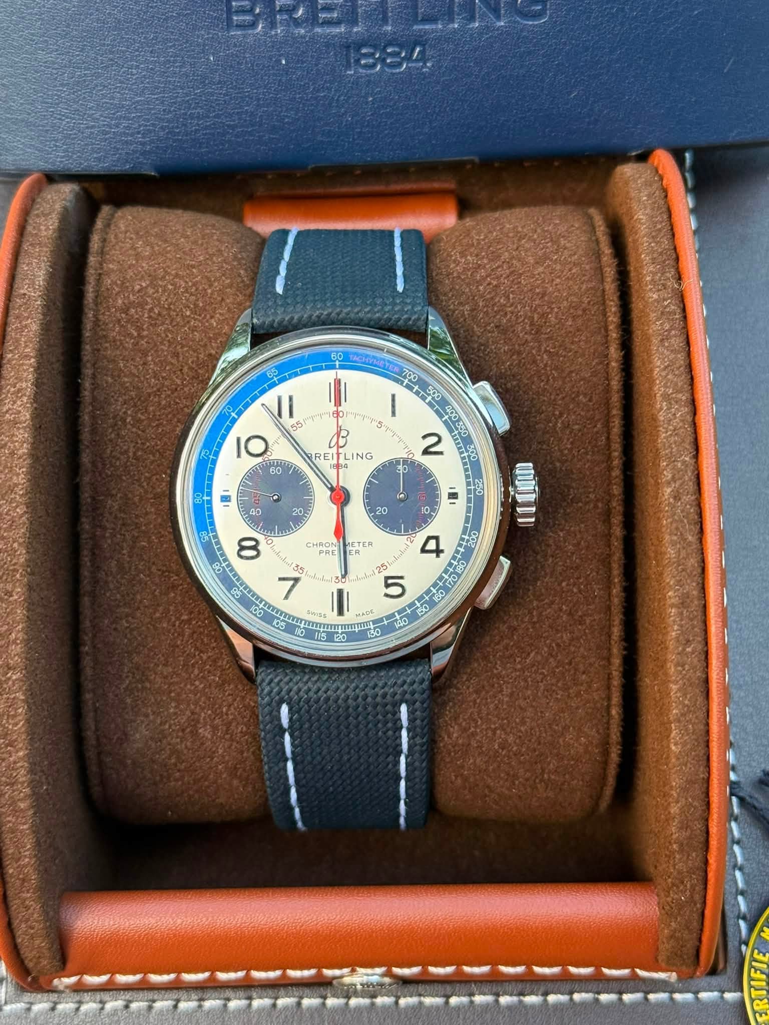 May be an image of wrist watch and text that says '700 500 d0 5 I1 5 1O H 60 B REI LING CHRON 6 40 ual / 8 1u te 7 00 100 RETER 9 ।।। mm u ADE LO'