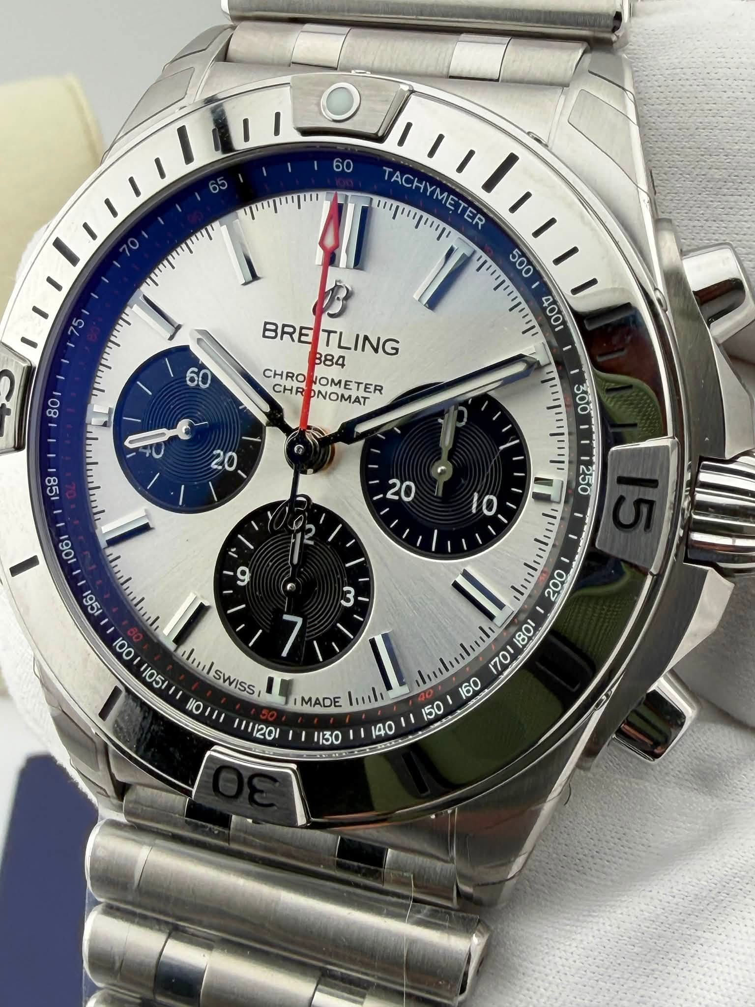 May be an image of wrist watch and text that says '60 ሞሞመ“ንን ሞጣሞማምማ TACHY יייינייון TACHYMETE ER BRE BRETLING TLING 384 CHRO JOMETER CHROVOMETER JOME CHR ONOMAT H12 رلسلسلسا…