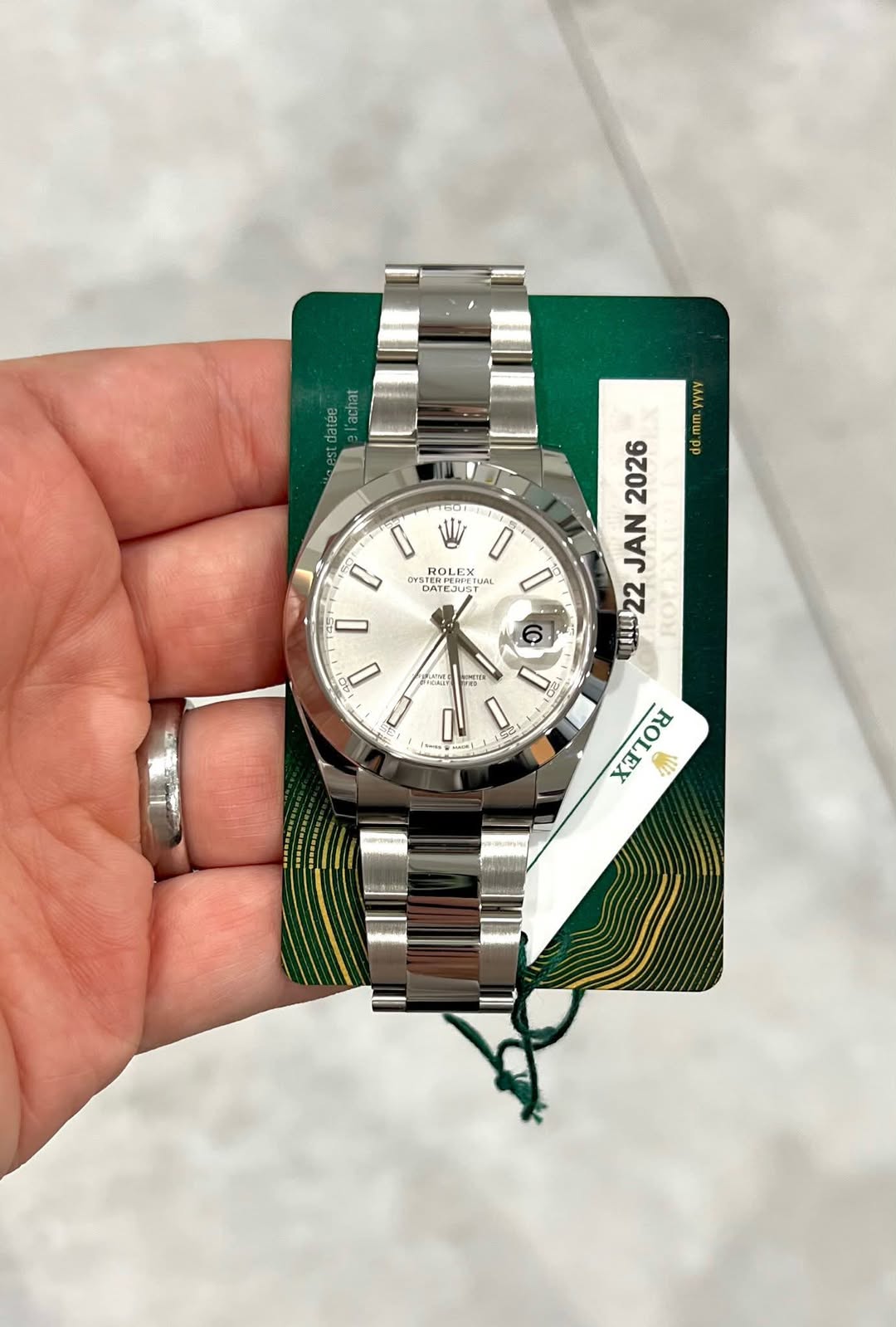 May be an image of wrist watch and text that says 'datée ueuoe st d.mm.yyvv VAAA 501 G 0 ROL ROLEX ROLEX AL D STERPERFI DATE DATEJUST TERPERFE I 2026 JAN 1422 22 ROY 0 EAAN M I DU…