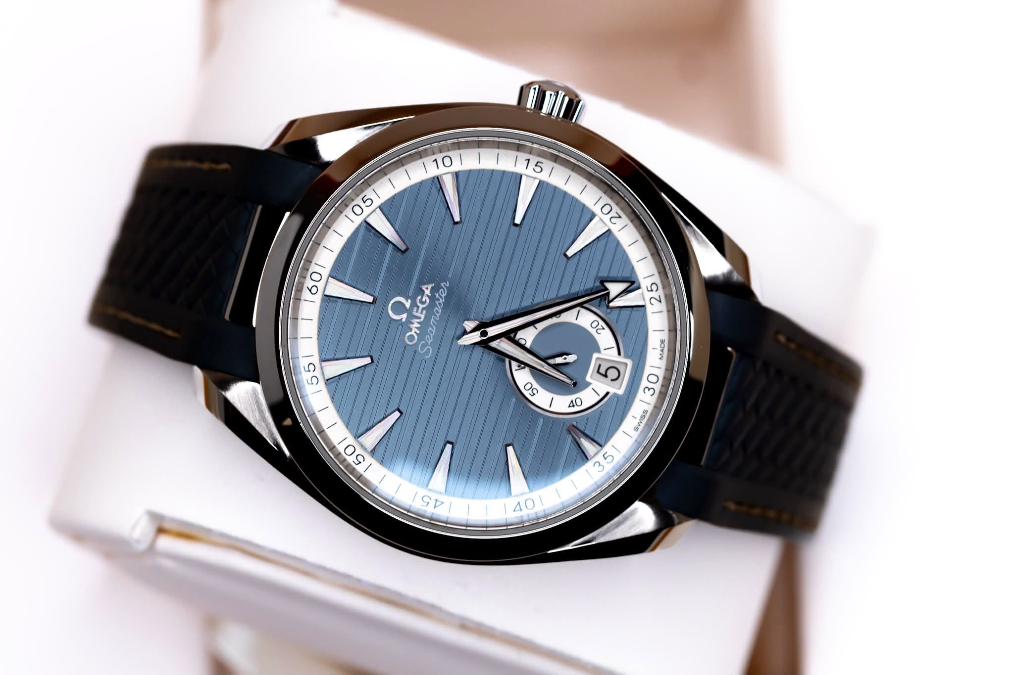 May be an image of wrist watch and text that says '10 |15 05 ١ 2 60 20 ח OMEGA oneaster Ceamaster "Ceaлaжa Taжл ٥ Ος ١ ۱۱ 1 50 0 S o Οε ROYN AO Shrsg 3 35 ل 5 5 4 10'