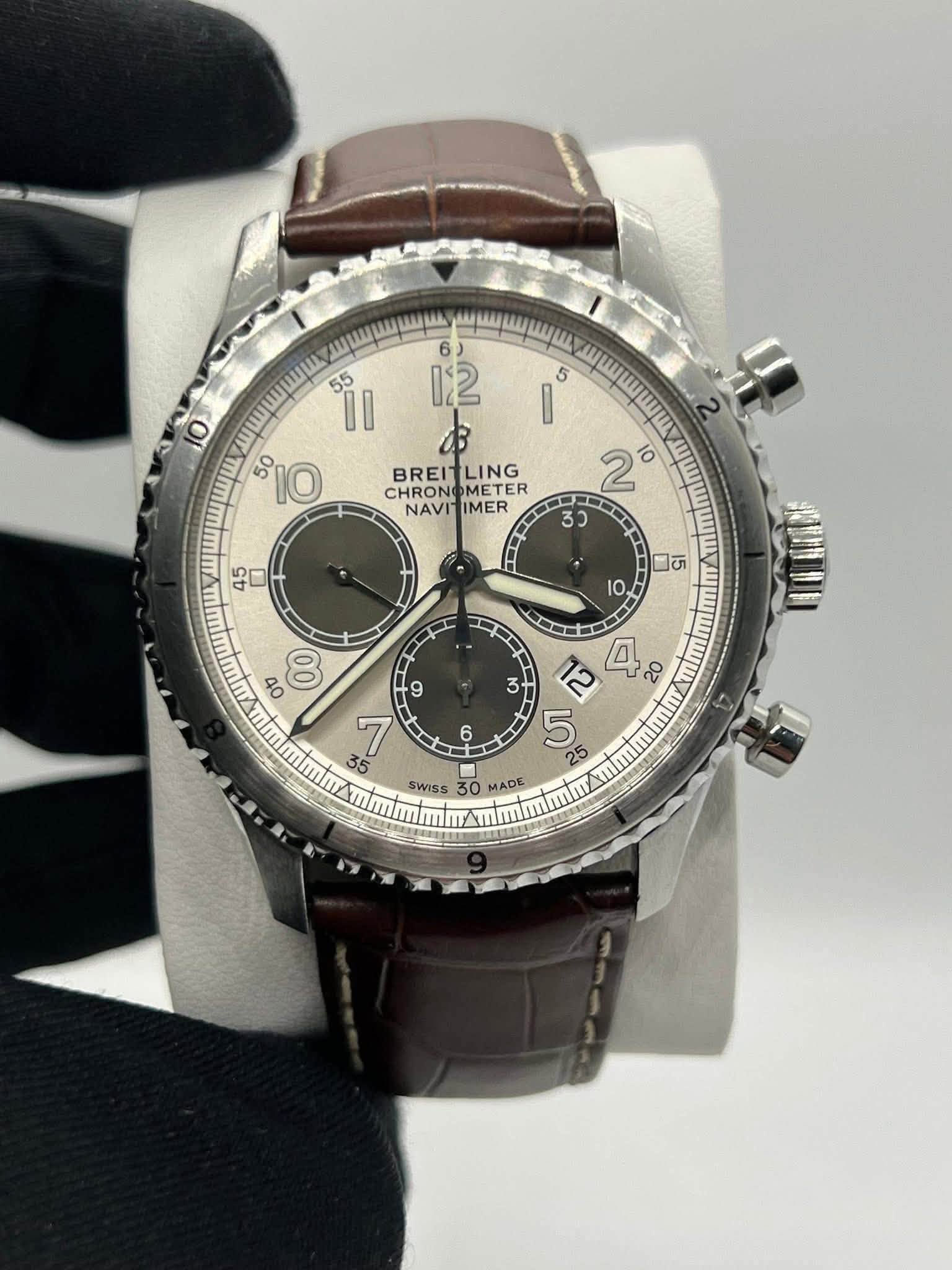 May be an image of wrist watch and text that says '10 뜯라백벽피 55 | 122 5 I B 50 10 BREIT BREITLING LING CHRON CUDONOMETER METER ER NAVI NAVITIMER IMER 1O 0 10 DC o8 0O 9 atui 35 7…