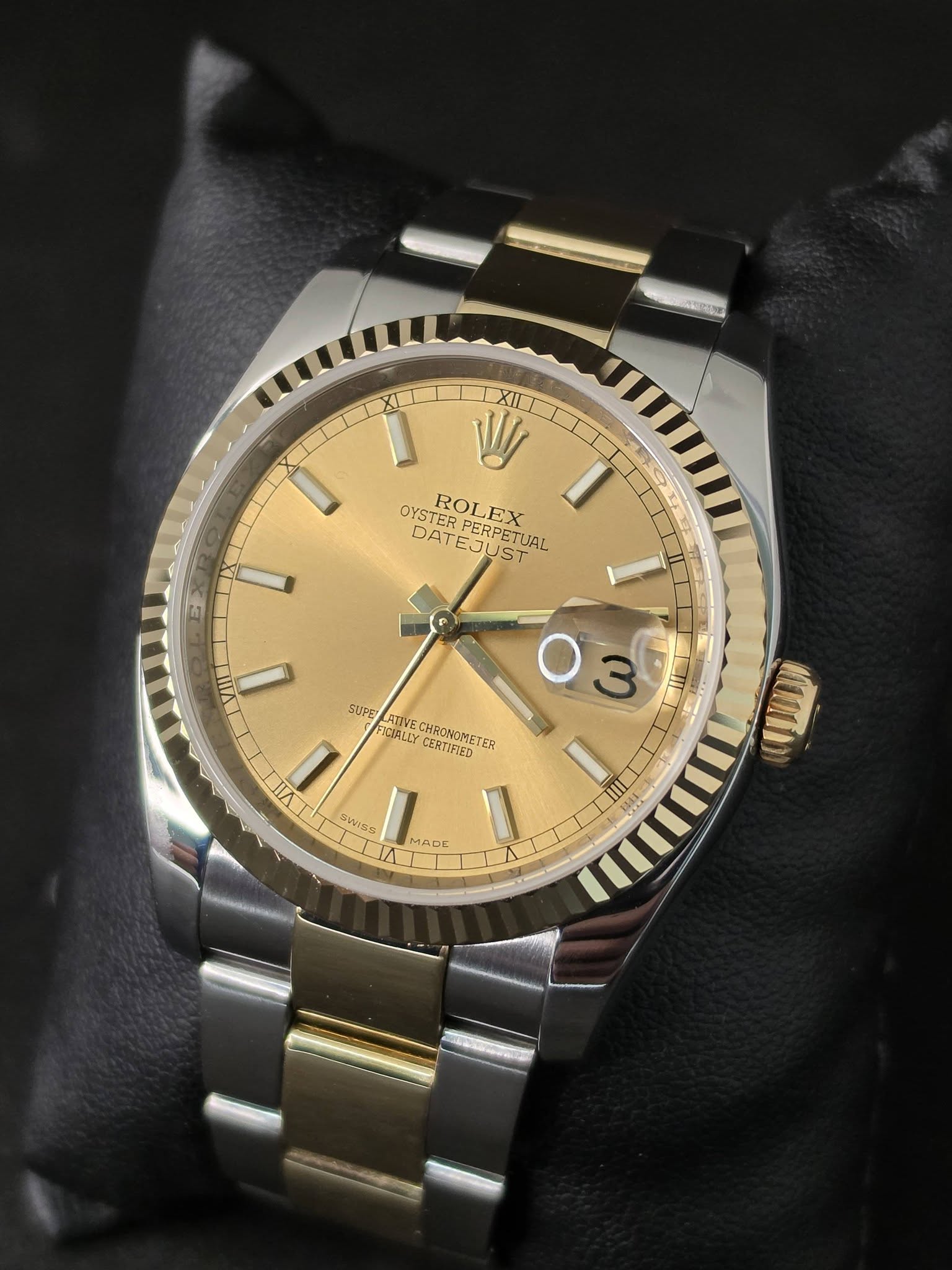 May be an image of wrist watch and text that says 'n DEE W OYS OYSTER ROLEX EX DAT JUST DATEJUST PERPETUAL TUAL ST E VI SUFE FNCIELOY ATIVEC CHRONOMETER LEPTIFIED 3 sなな ١١ MADE 圓…