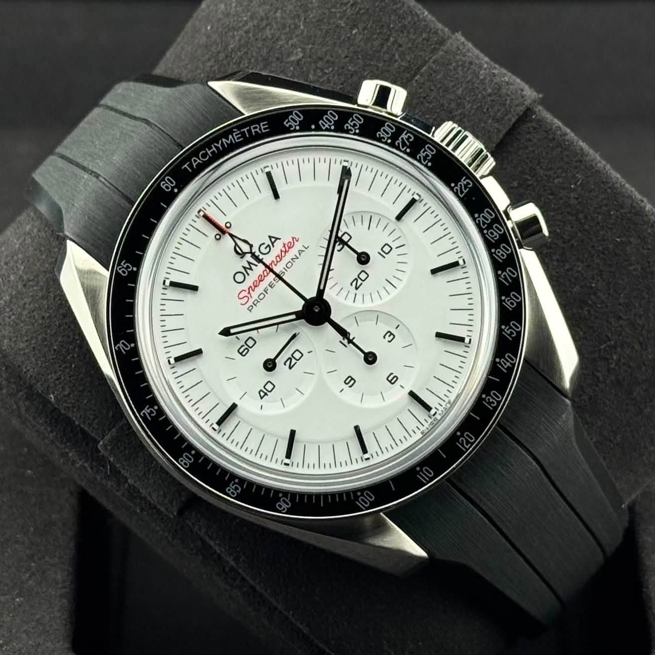 May be an image of wrist watch and text that says 'ACHYMETRE OMIGA GA OME osten naster OL IONAL Speea PROFE PRO m nopи ES o 6'