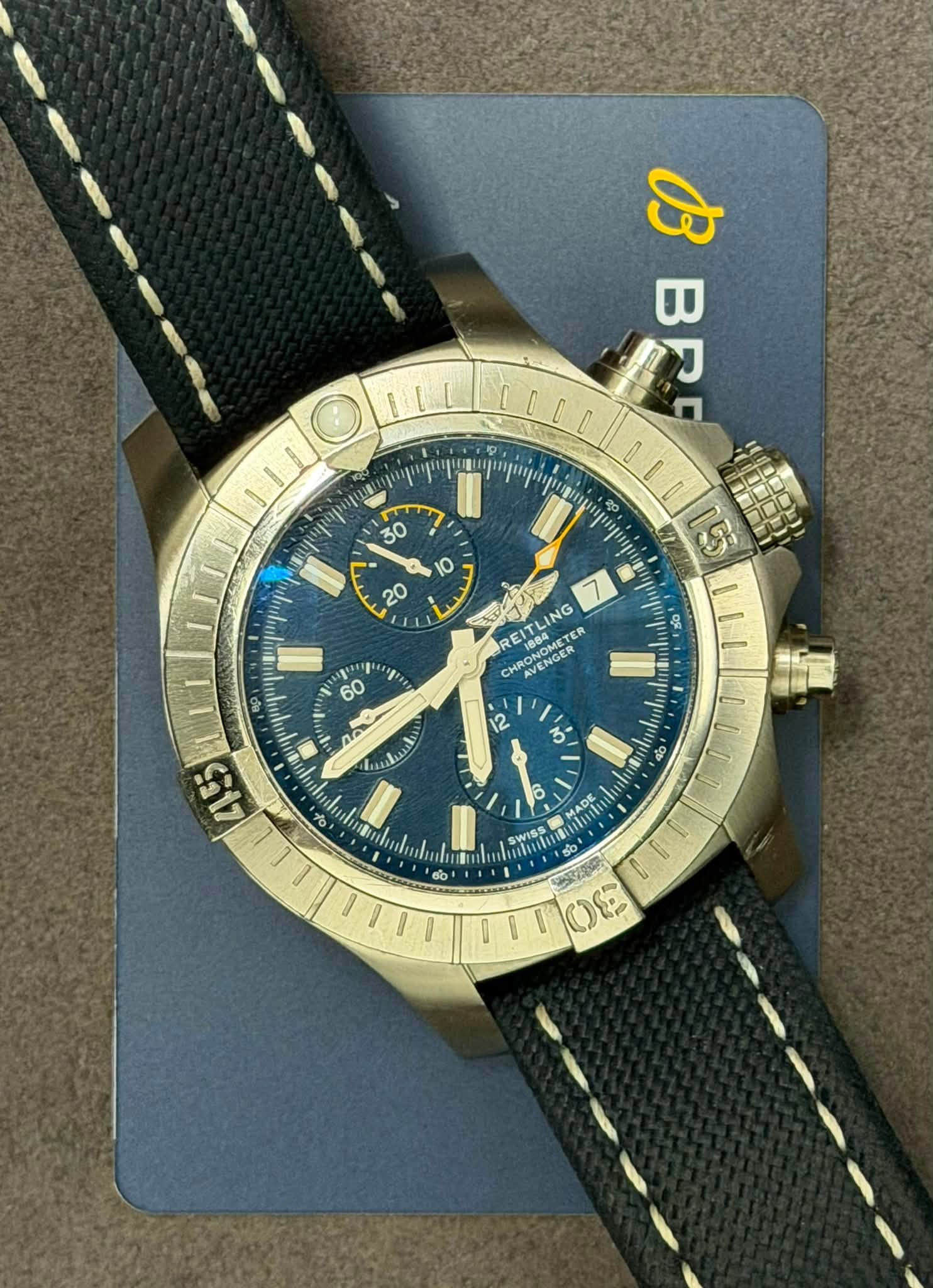 May be an image of wrist watch and text that says 'S BR おBR B 30 ap O 20 መጥሞ .보 RE 1804 ITL TLING CHR AVENGER ឡ្ូវ 60 2 3 3 mdus mu ייה 4o 455 MADE MADE SWISS කා ៨ DINOE'