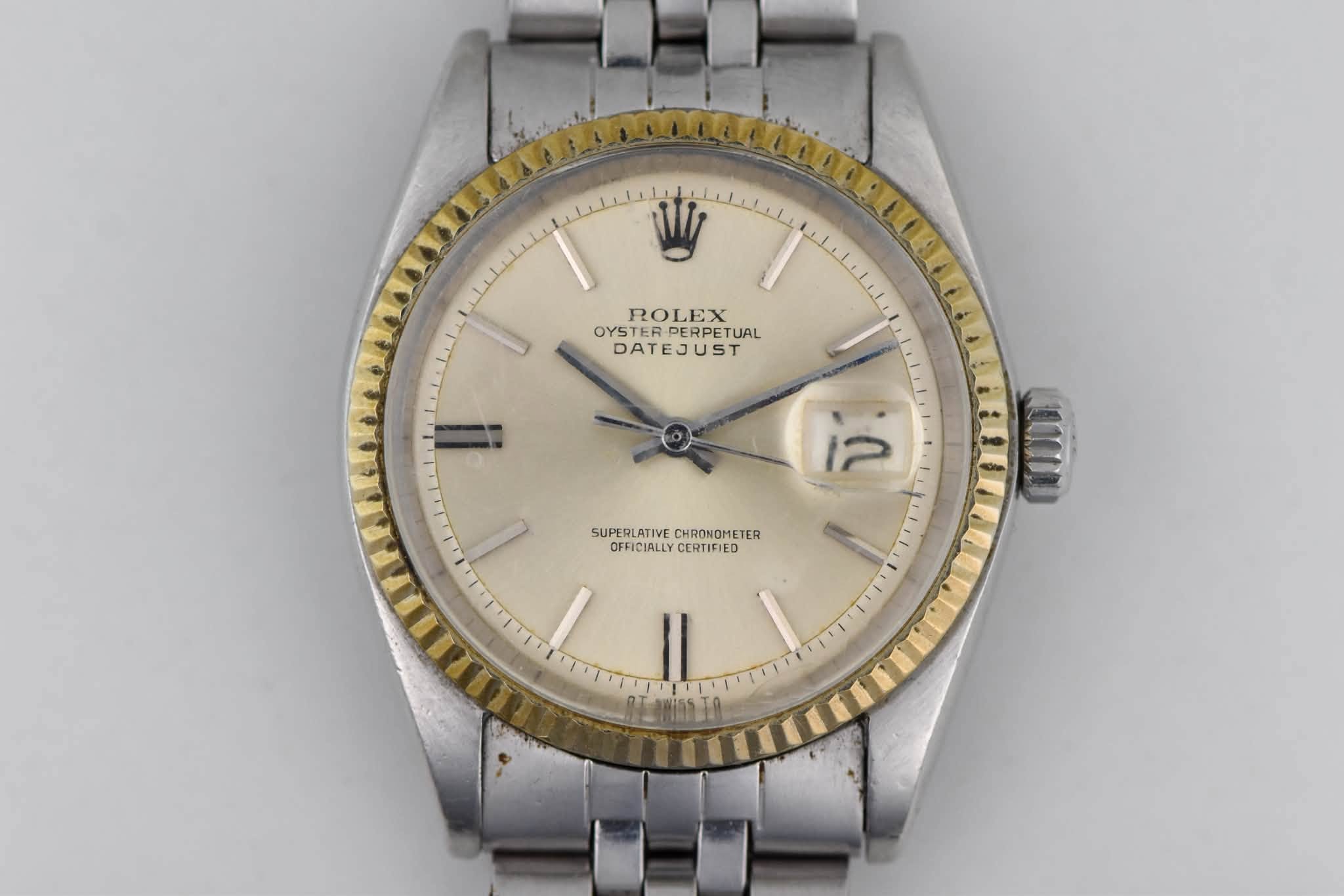 May be an image of wrist watch and text that says 'ROLEX OYST YSTERDERRETU RPERPETUAL TUAL DATEJUST 1P SUPERLATIVE SUPERLATIVECHRONOHETER CHRONOMETER OFFICIALLY OFFICIALLYCERTIFIED…
