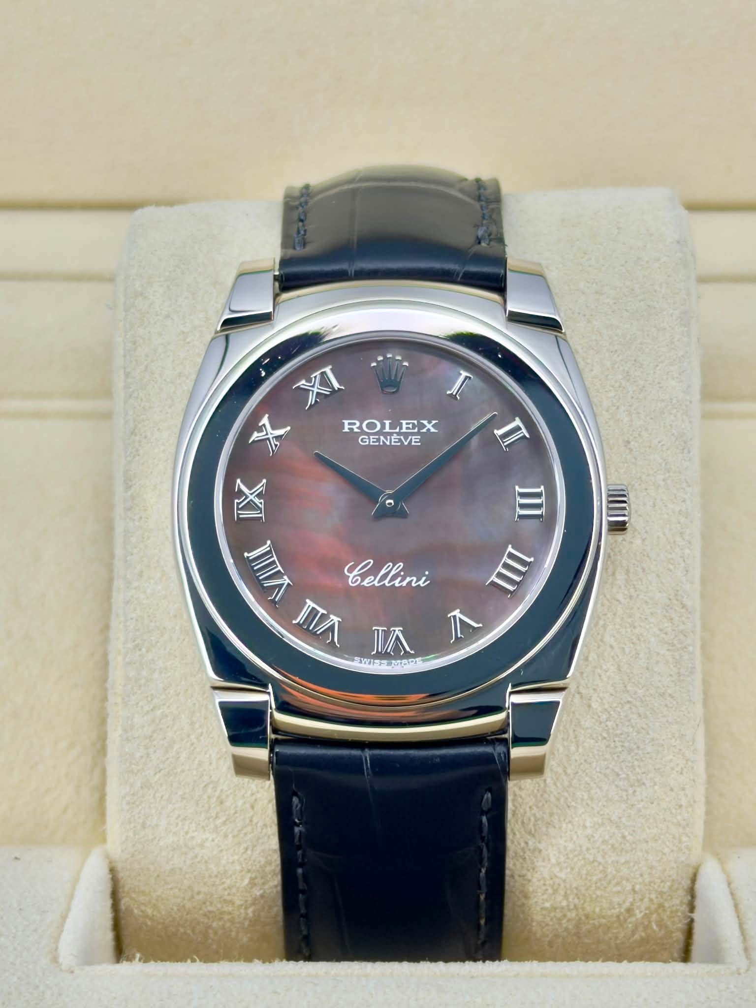May be an image of wrist watch and text that says 'पा I X ROLEX GENEVE 聞 IX II ITTA Cellini IIII 房 TA Л WF #WFFINOR I IIIII'