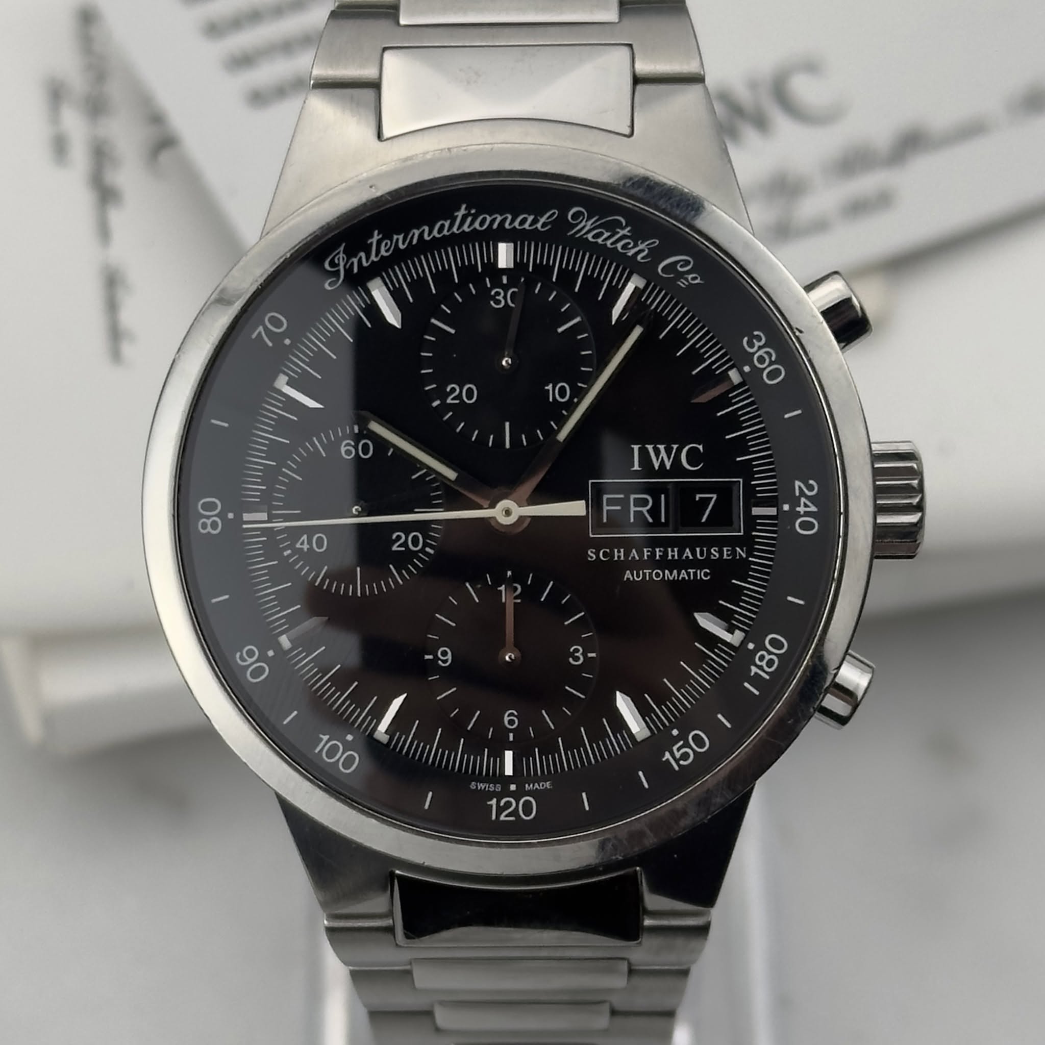 May be an image of wrist watch and text that says 'tional Valen Inte 70 30 e ١ I 80 |I c 40 O 20 ١ IWC FRI 7 SCHAFFHAUSE SE AUTOMATIC 240 06 e 3- ١ အ ထိ ١ S. 100 6 I 120 လ.'