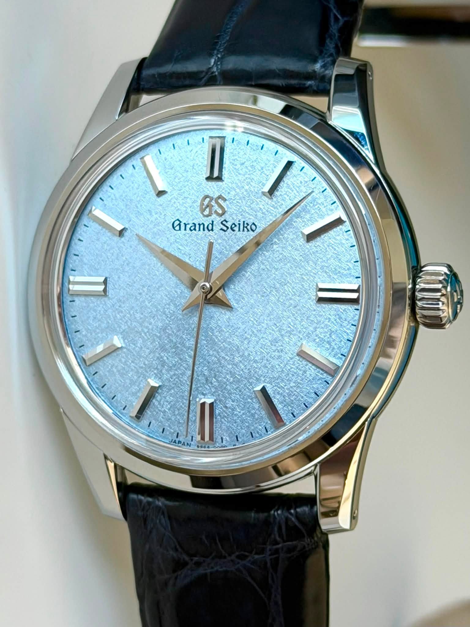 May be an image of wrist watch and text that says 'II 6S GrandSeiko Grand Seiko APAN'