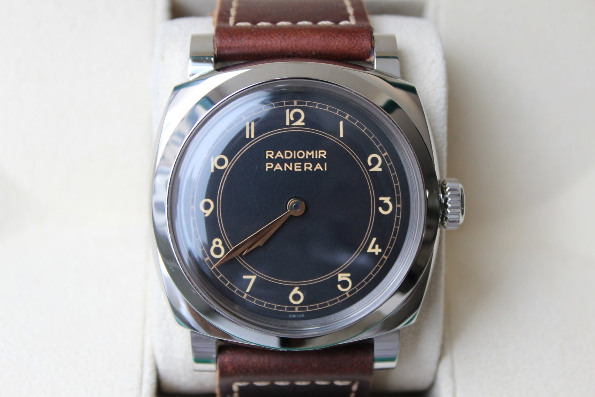 May be an image of wrist watch and text that says '12 O RADIOMIR PANERAI 2 O 3 8 7 4 ٥ 5'