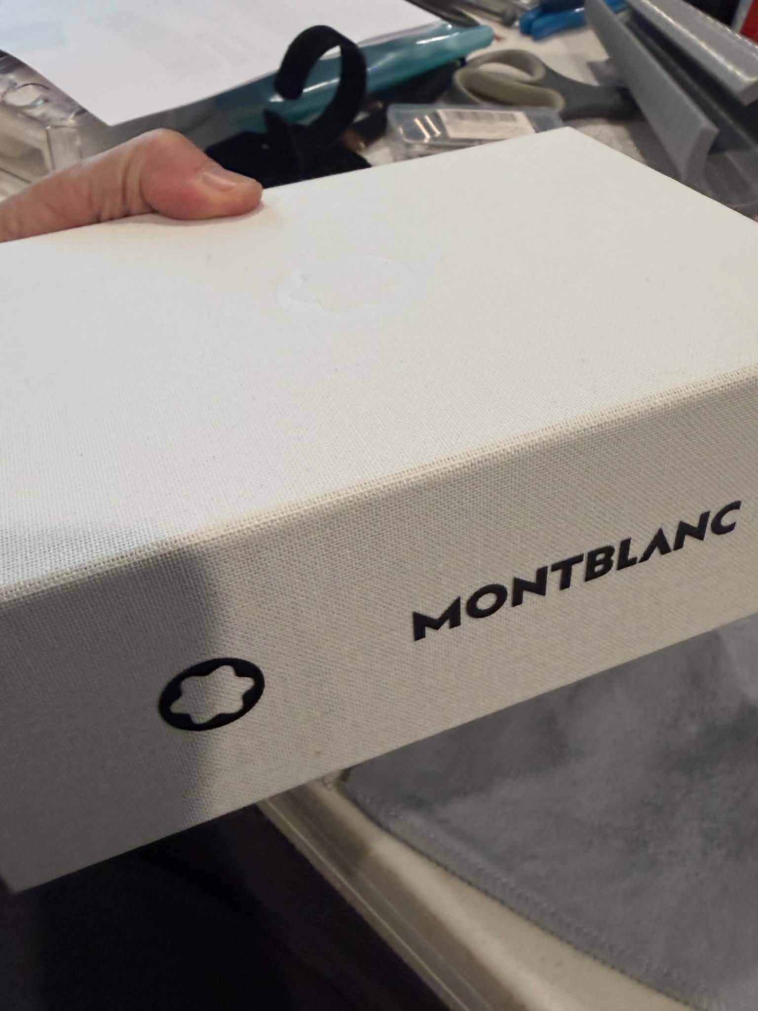 May be an image of wrist watch and text that says 'MONTBLANG MONTBLANC'