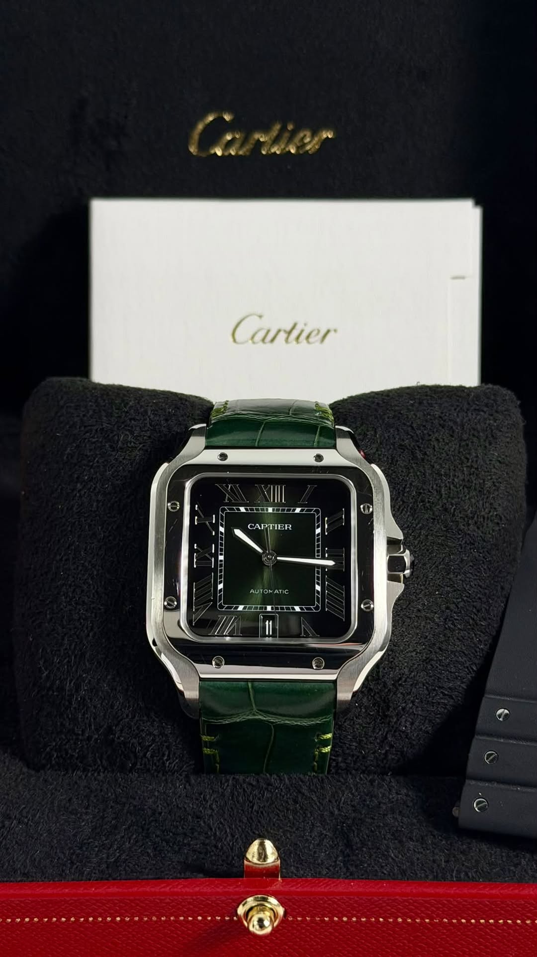 May be an image of wrist watch and text that says 'Cartier LIES CAPTIER'