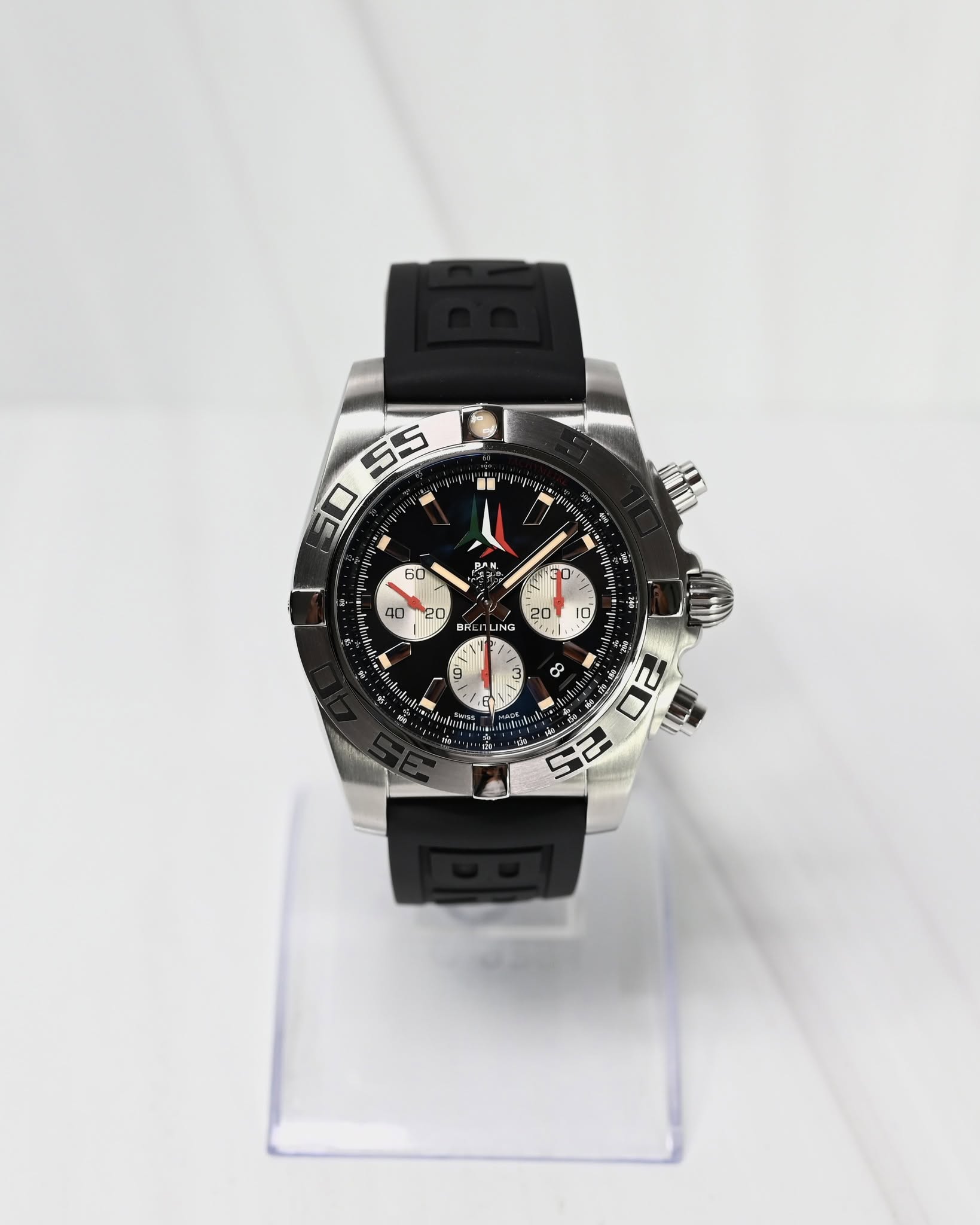 May be an image of digital watch and text that says 'I ሆላም gl သင. . 60 Bл ر ب J 40 20 BHE LING 20 1,٠ 0 3 8 CU'
