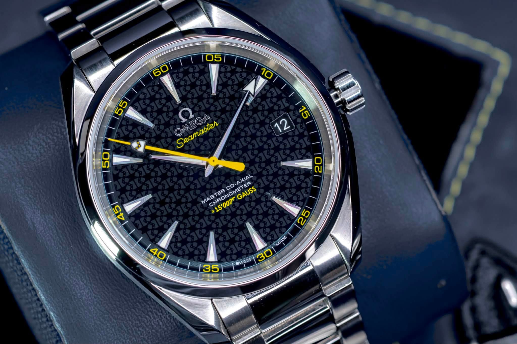 May be an image of wrist watch and text that says ' OMEGA Seamaster Sean mS Seamaster Ω MSH PA 15 IO 12 50 o 20 45 cO CO-AXIAL METER METER GAUSS MASTE CHRONO HRON 15'007r 25 40 4…