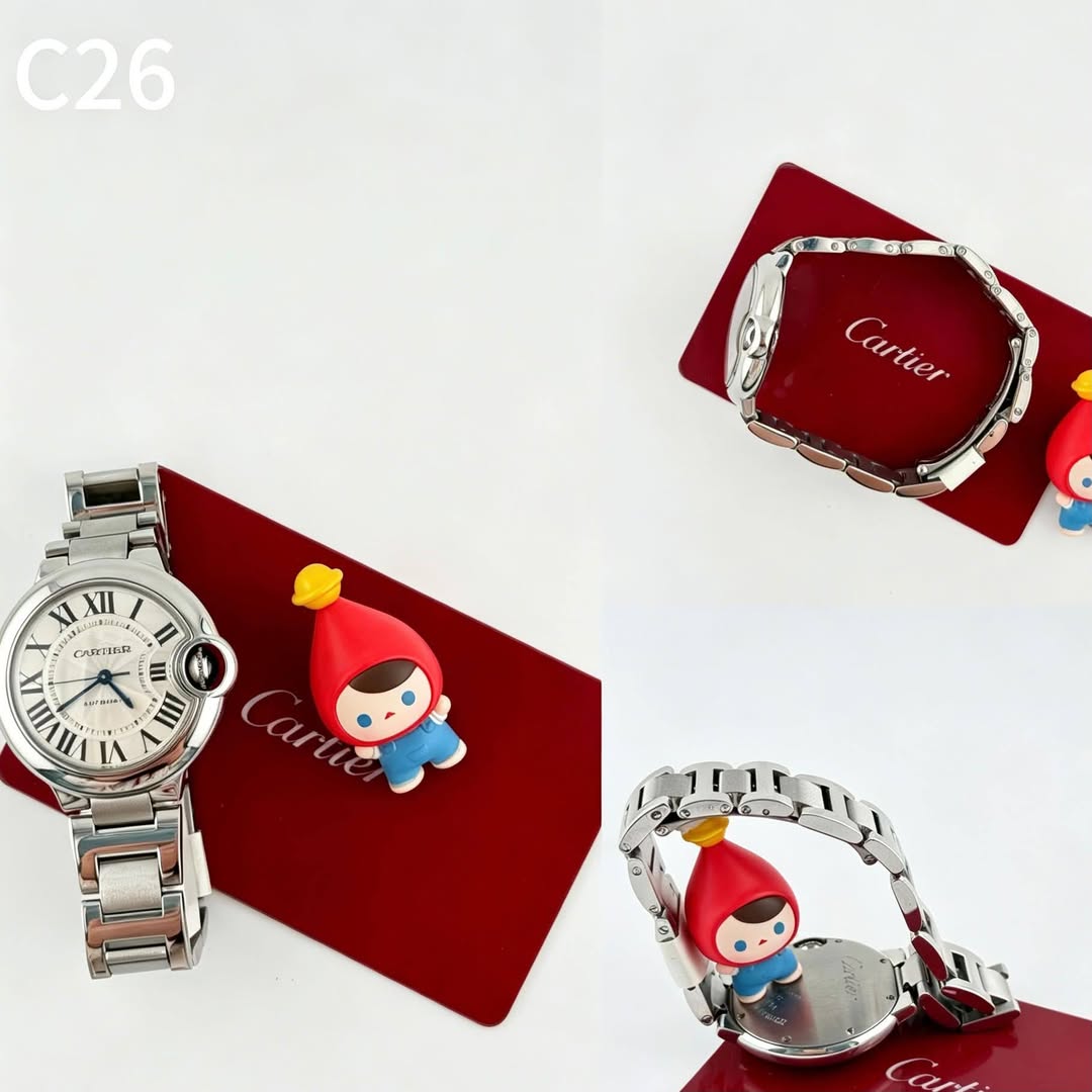 May be an image of wrist watch and text that says 'C26 Cartier Cartier Xl XII CARETIRE mi RINBIM V arue'