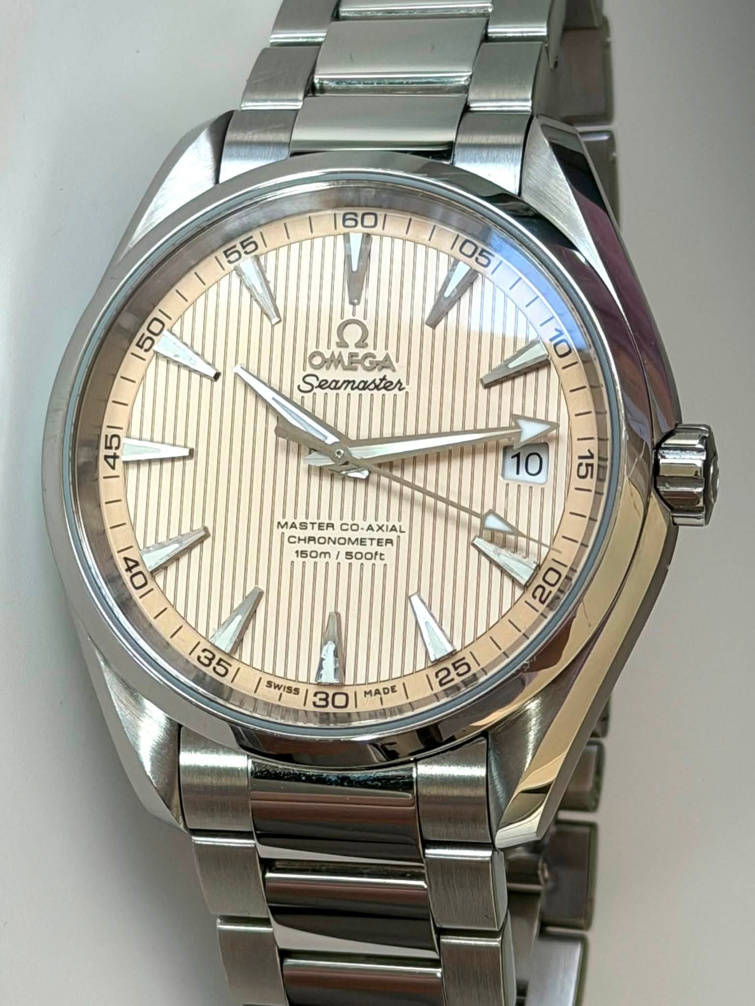 May be an image of wrist watch and text that says '160/ 155 55/ OMEGA Seamaster 10 45 10 ل MASTER CO. AXIAL CHAC CHRONOMETE NOME 150m 150m/50oft 50oft 1041 351 m 201 SWISS 301…